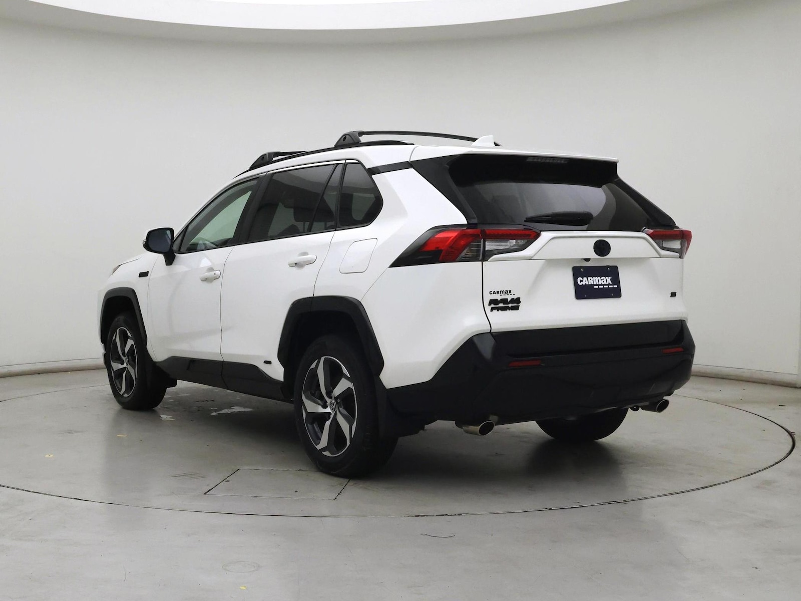 2023 Toyota RAV4 SE - Photo 3