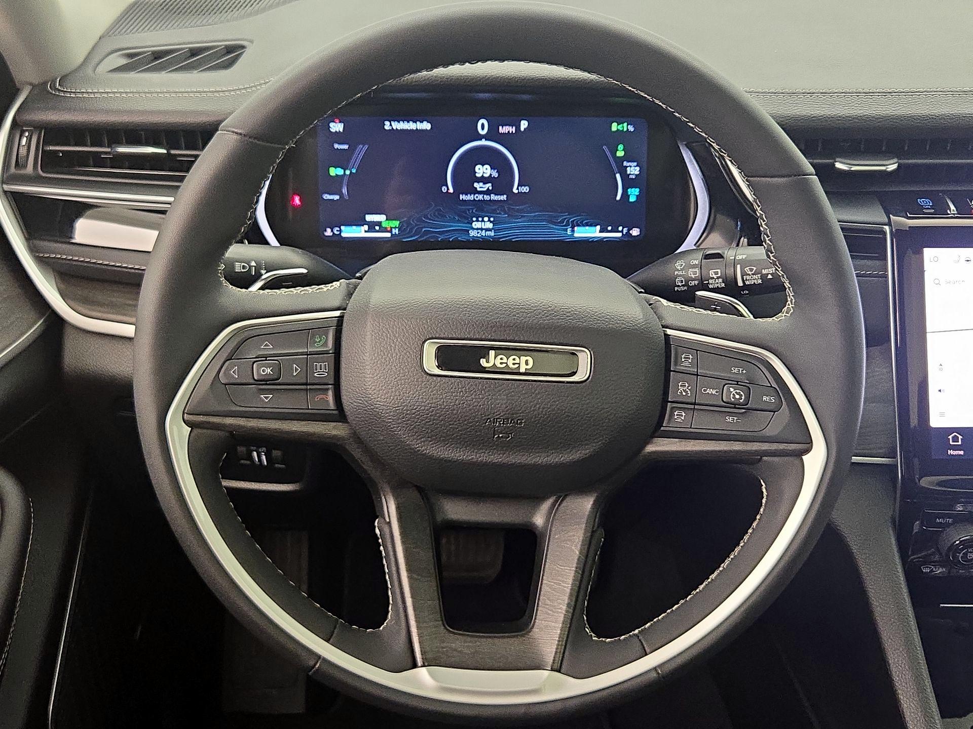 Thumbnail: 2023 Jeep Grand Cherokee - 10