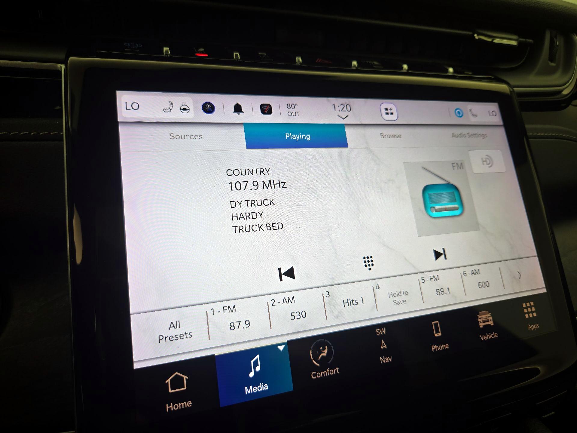 Thumbnail: 2023 Jeep Grand Cherokee - 16