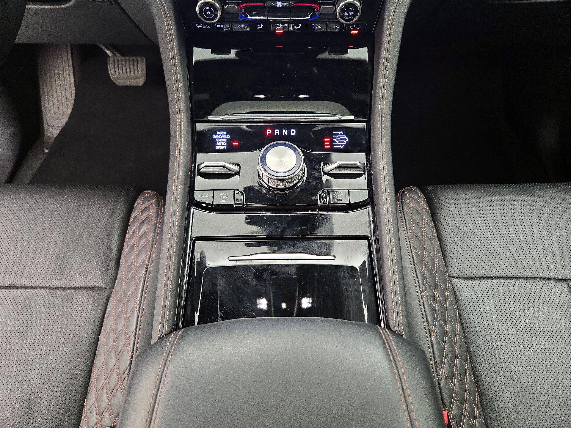 Thumbnail: 2022 Jeep Grand Cherokee - 18