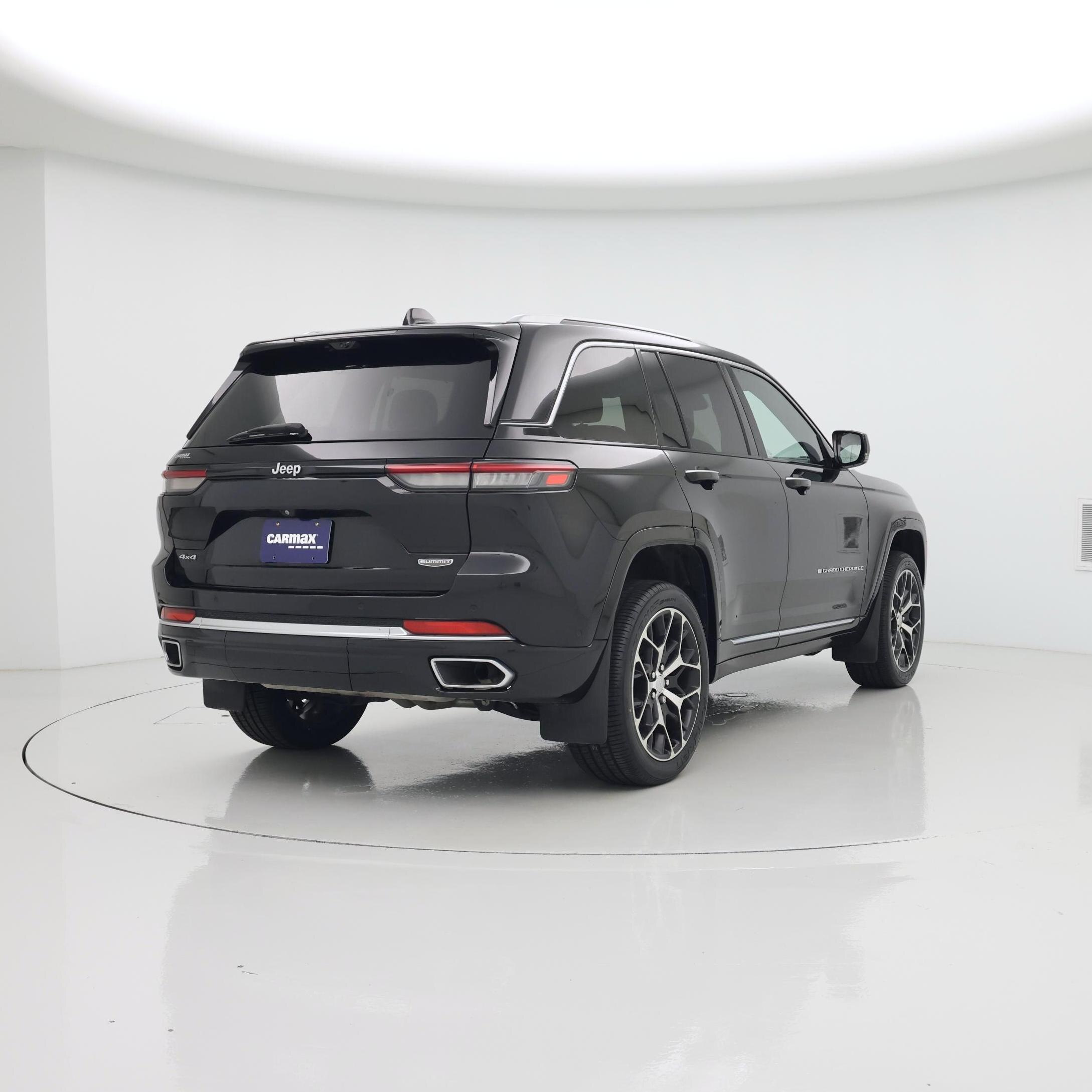 Thumbnail: 2022 Jeep Grand Cherokee - 8
