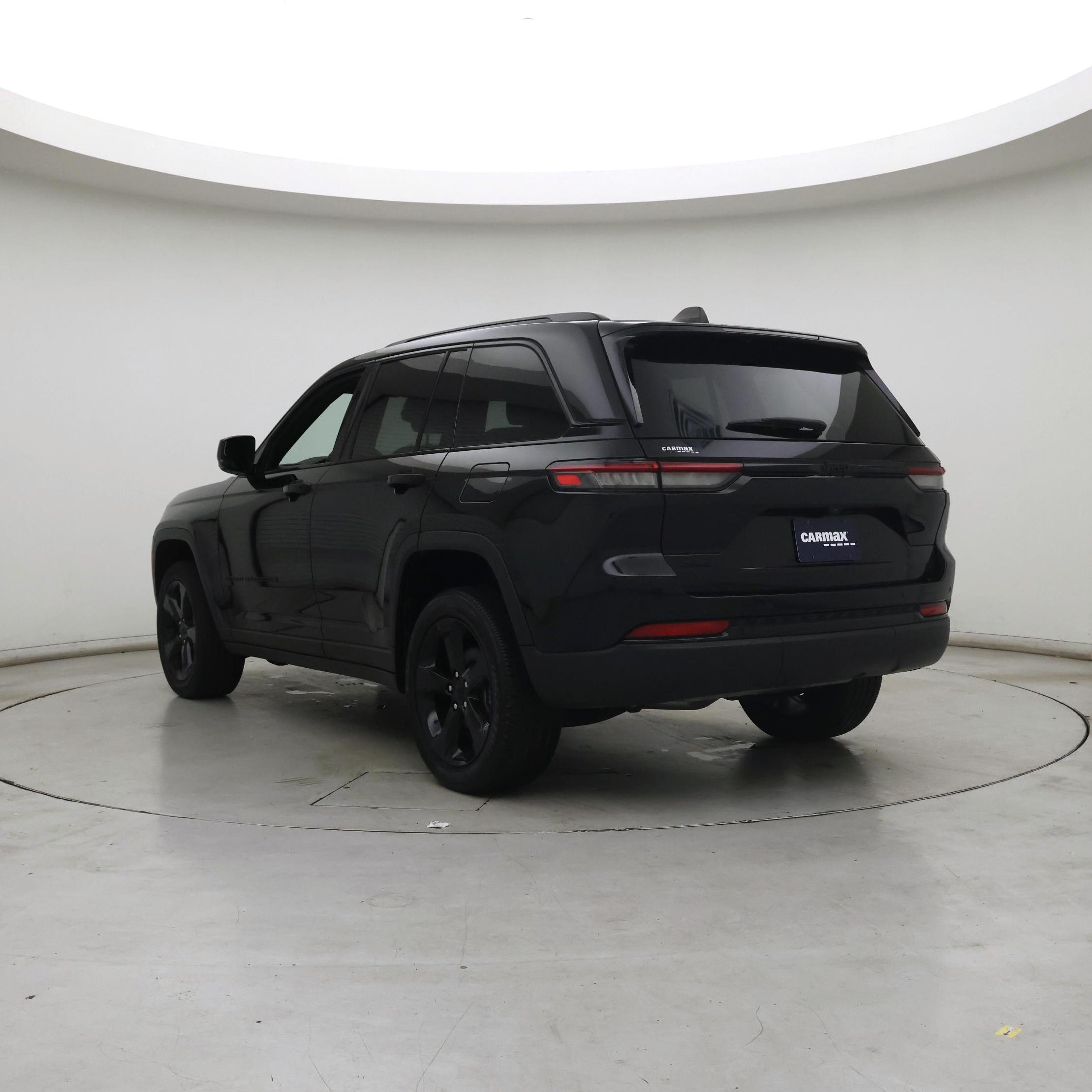 Thumbnail: 2023 Jeep Grand Cherokee - 2