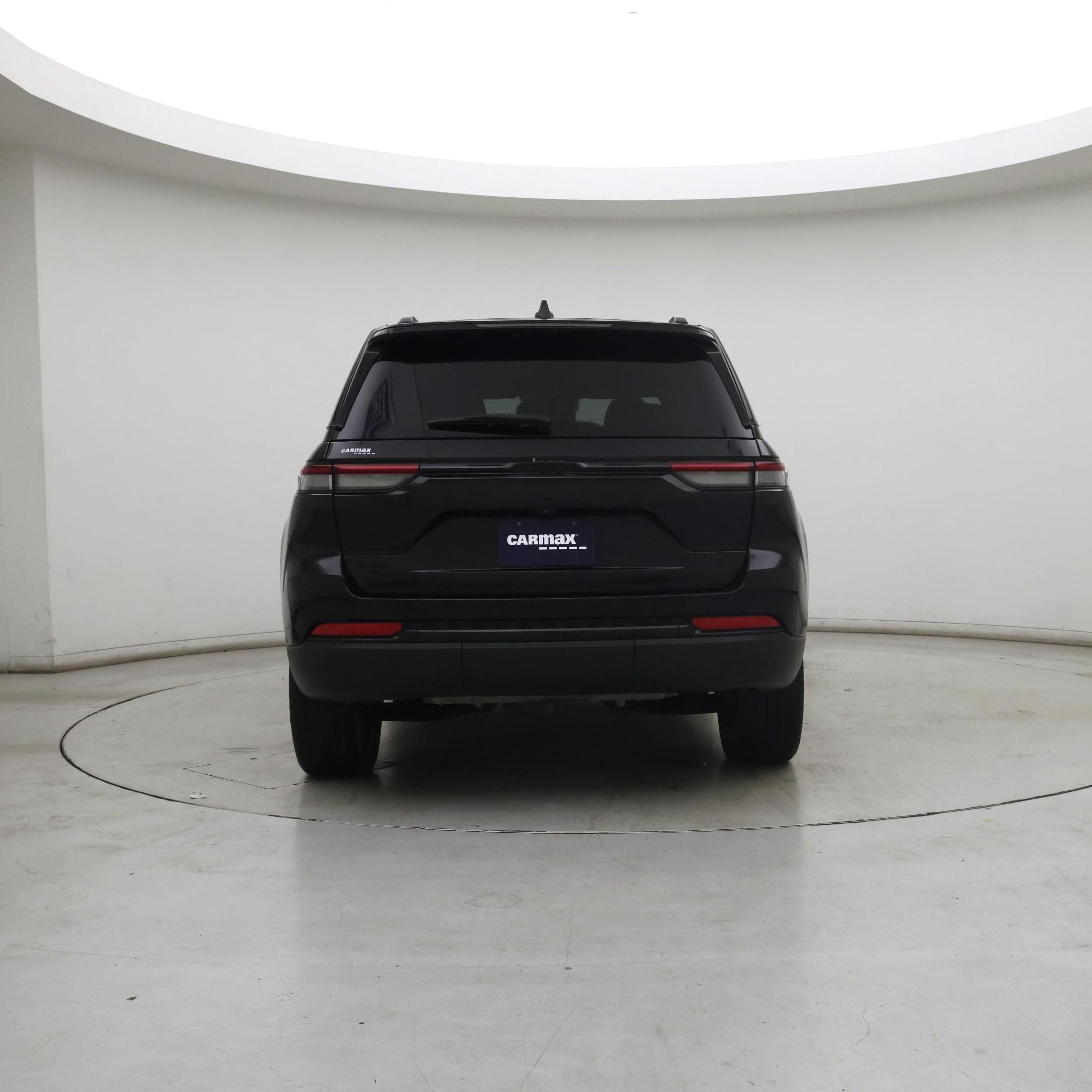 Thumbnail: 2023 Jeep Grand Cherokee - 6