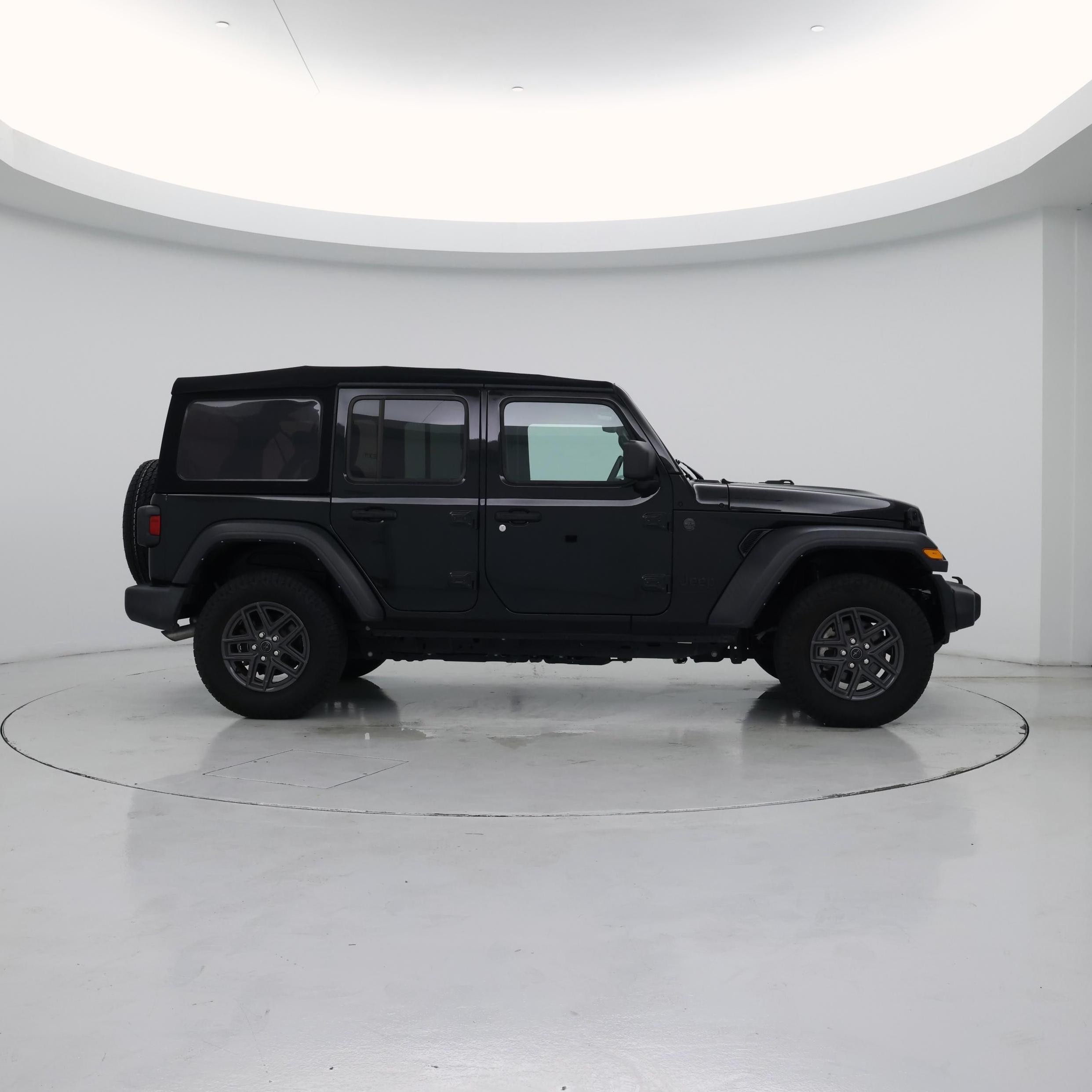 Thumbnail: 2024 Jeep Wrangler - 7