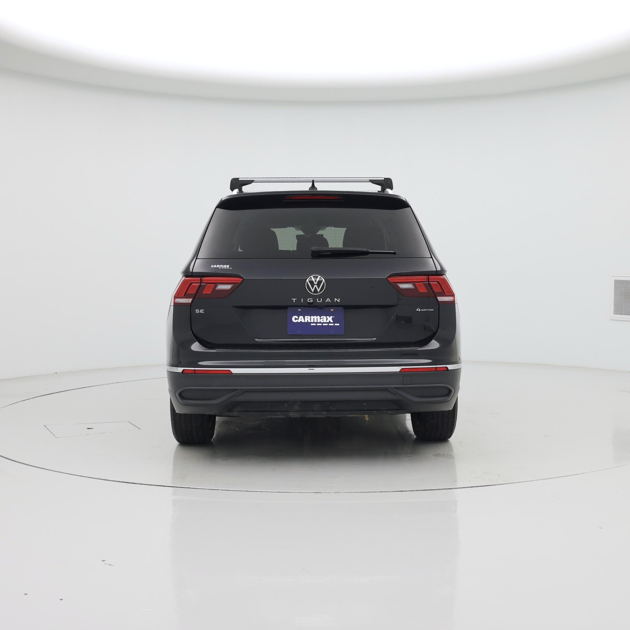 Thumbnail: 2023 Volkswagen Tiguan - 6