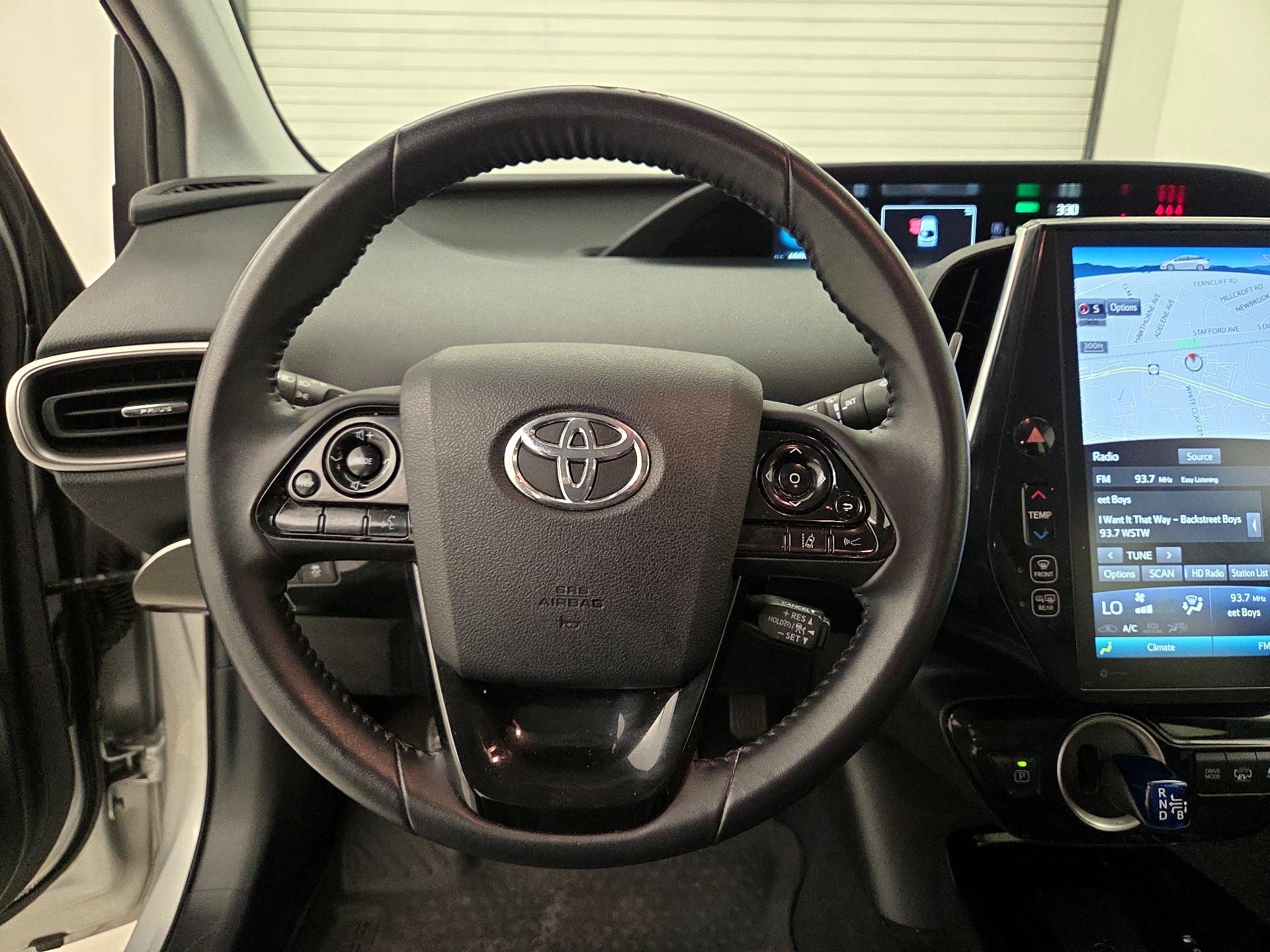 Thumbnail: 2022 Toyota Prius Prime - 10
