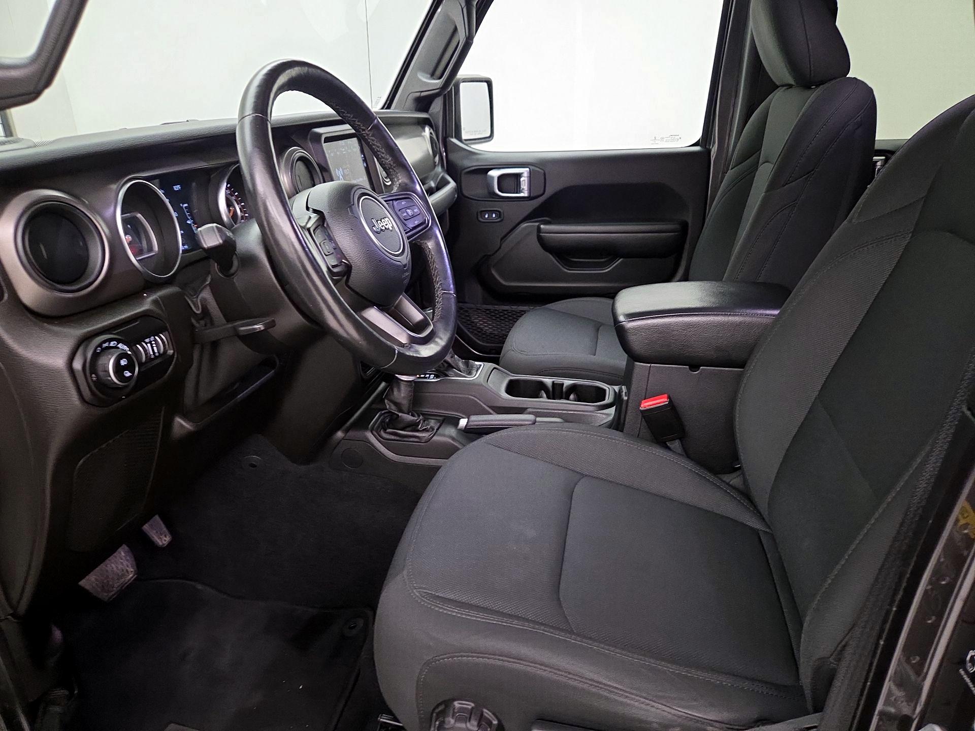 Thumbnail: 2021 Jeep Gladiator - 11