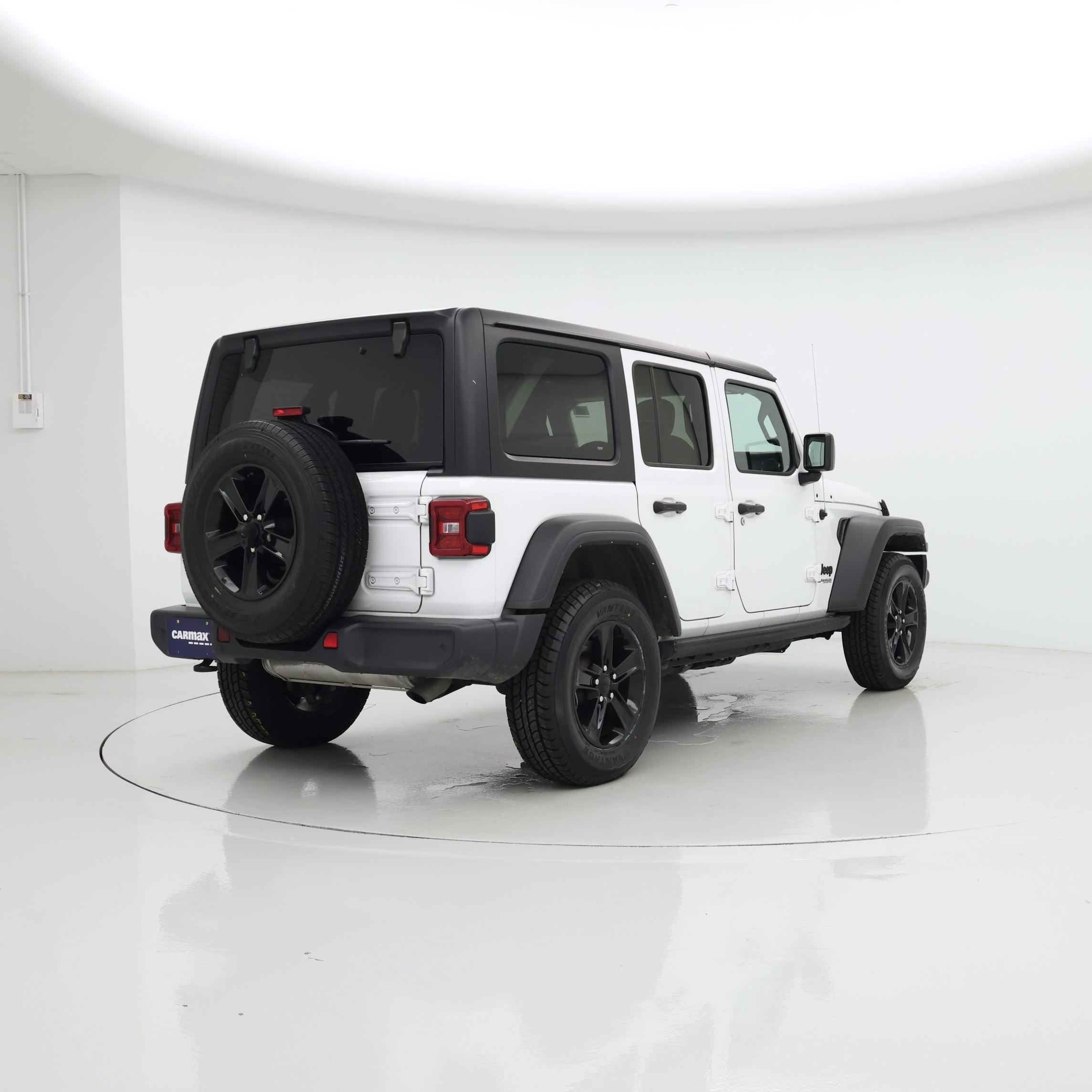Thumbnail: 2022 Jeep Wrangler - 8