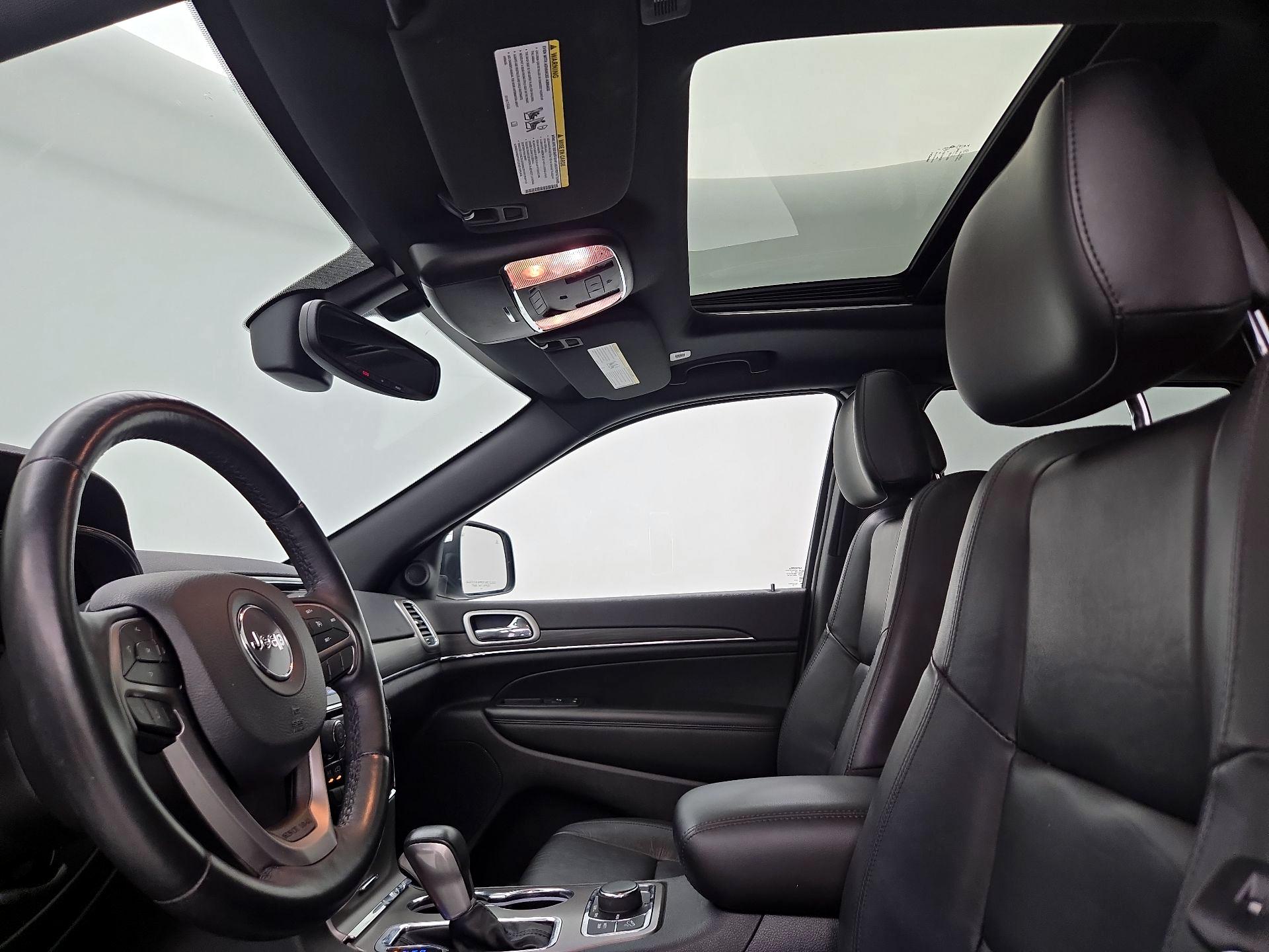 Thumbnail: 2022 Jeep Grand Cherokee - 20