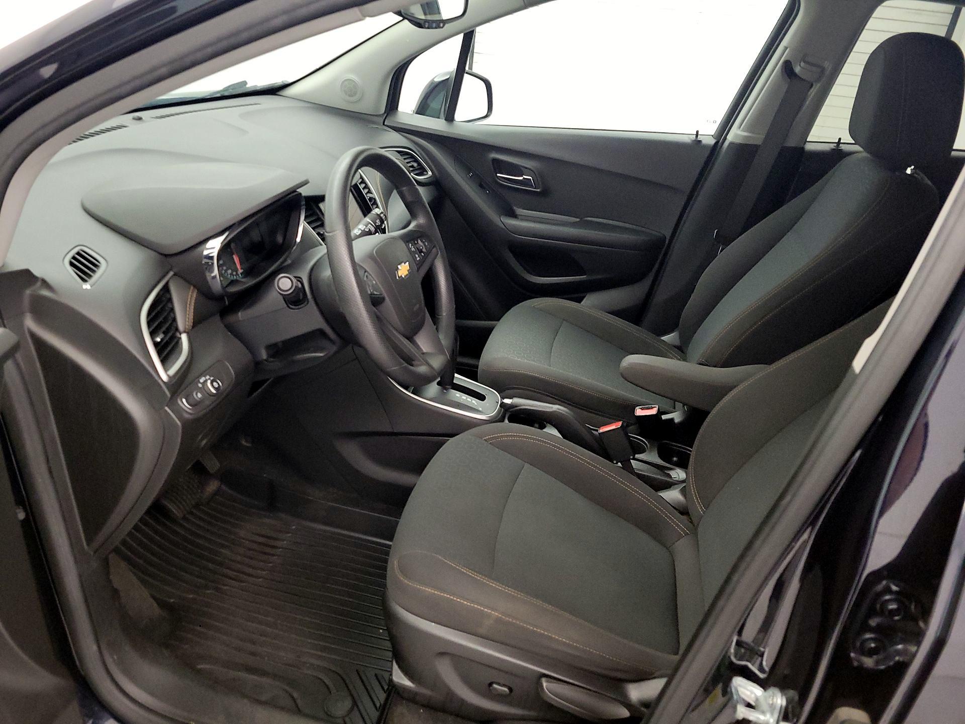 Thumbnail: 2021 Chevrolet Trax - 11