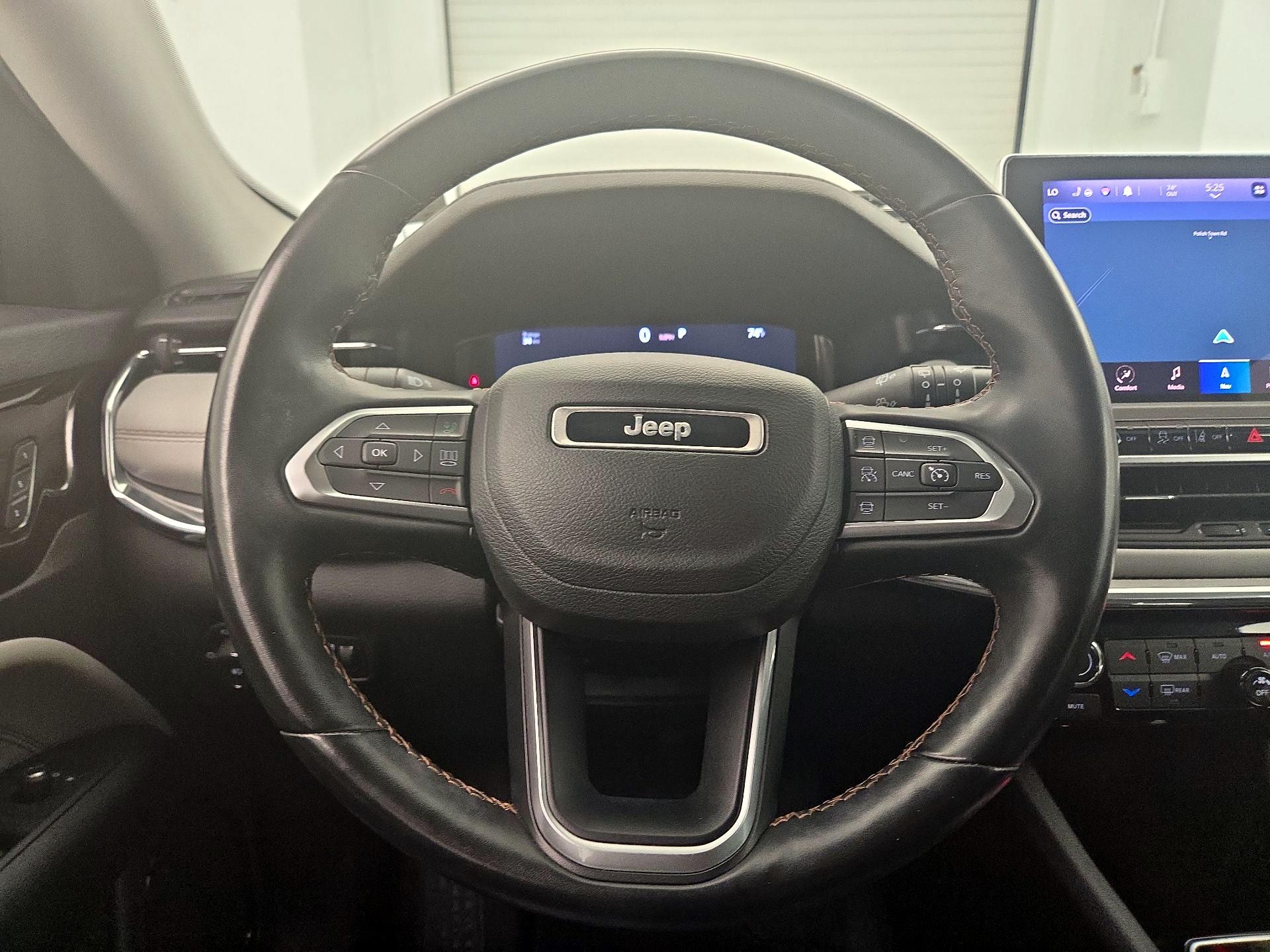 Thumbnail: 2022 Jeep Compass - 10