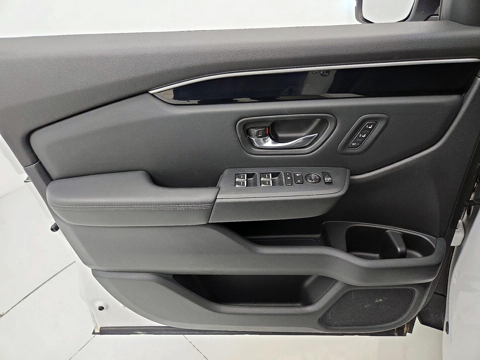 Thumbnail: 2023 Honda Pilot - 12