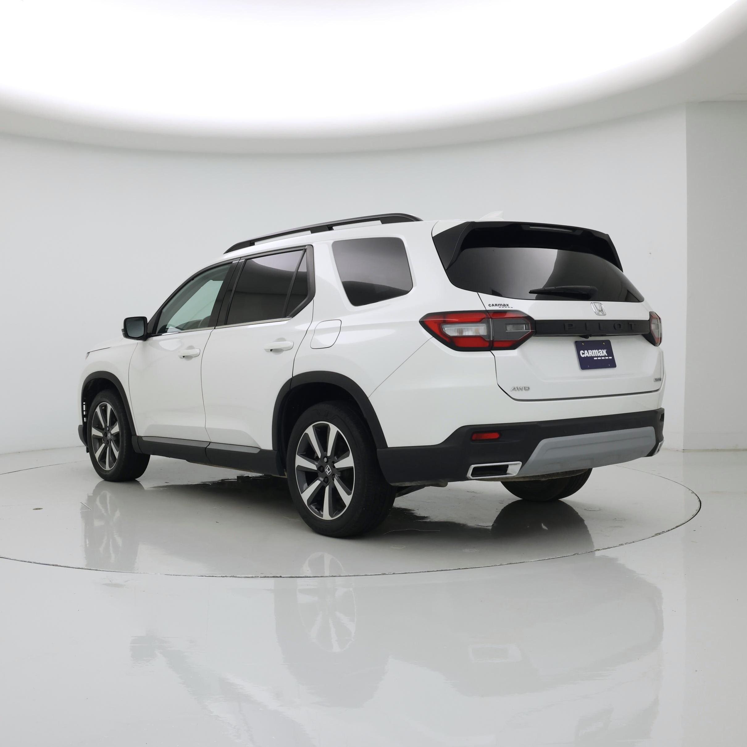 Thumbnail: 2023 Honda Pilot - 2