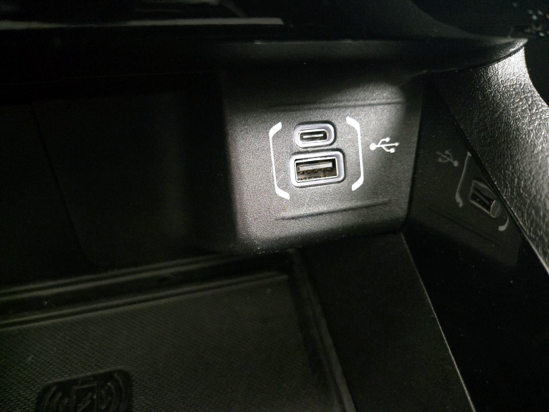 Thumbnail: 2022 Jeep Compass - 19