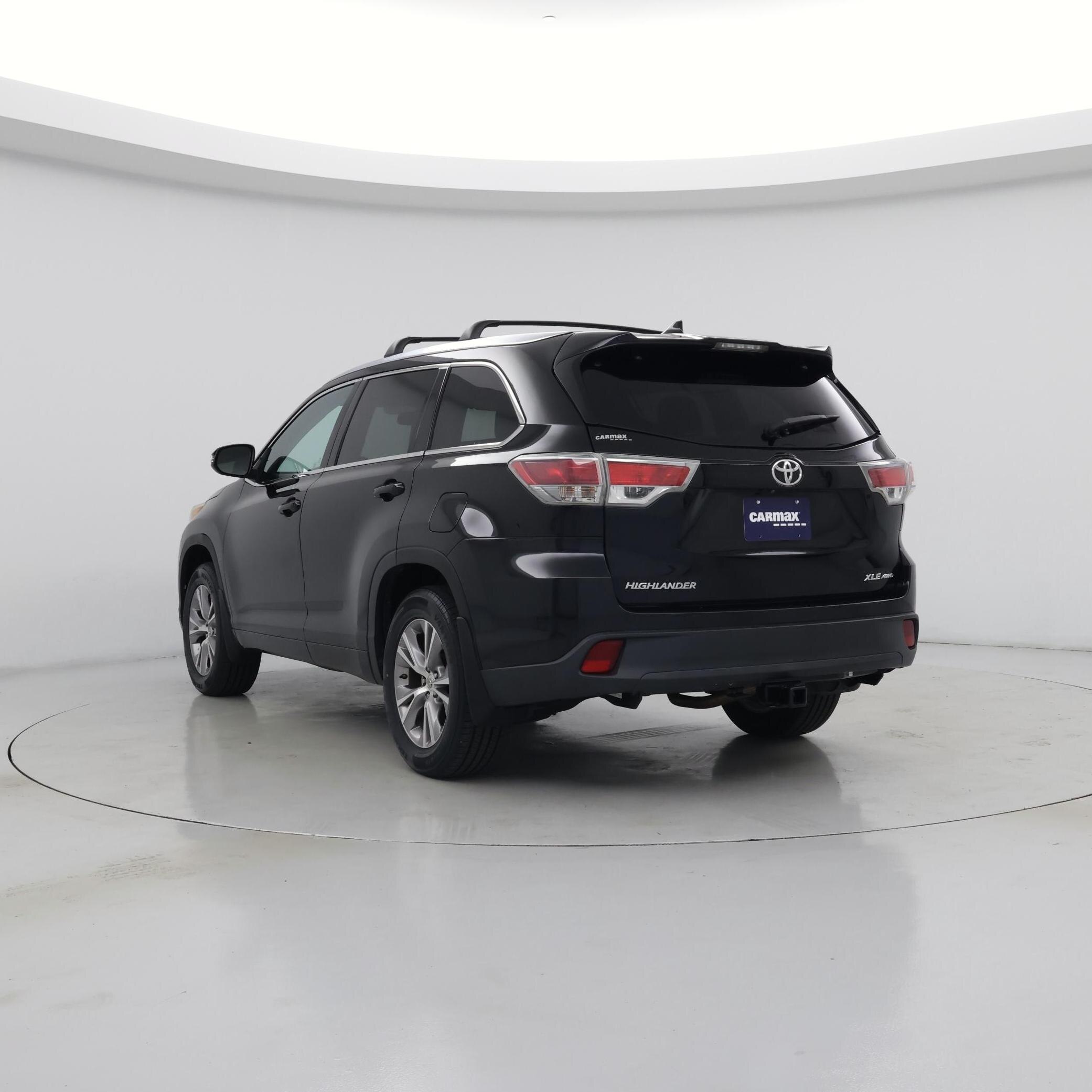 Thumbnail: 2015 Toyota Highlander - 2