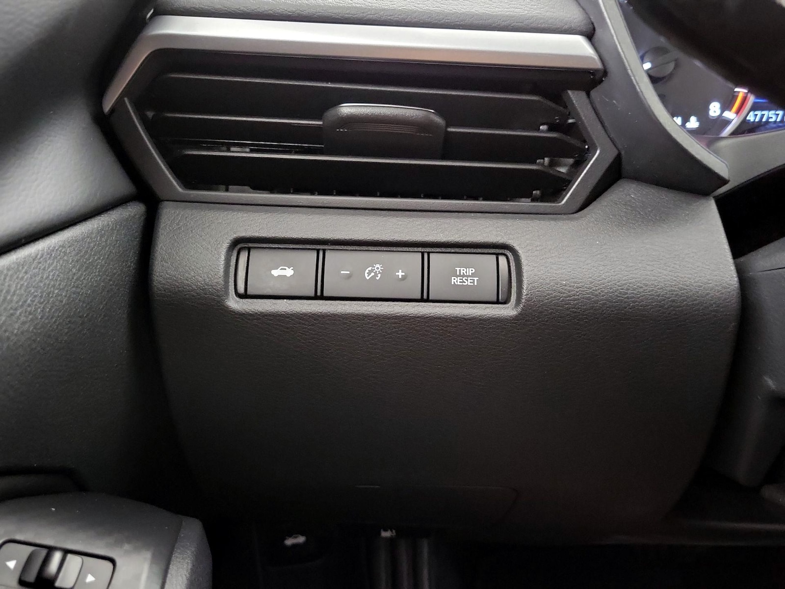 2022 Nissan Altima SR - Photo 14