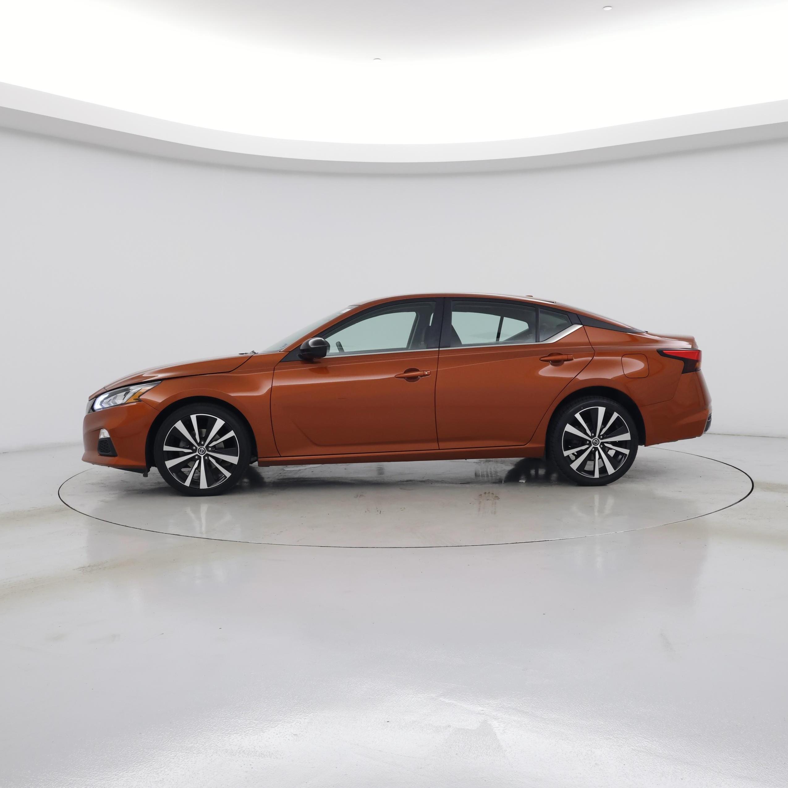 Thumbnail: 2022 Nissan Altima - 3