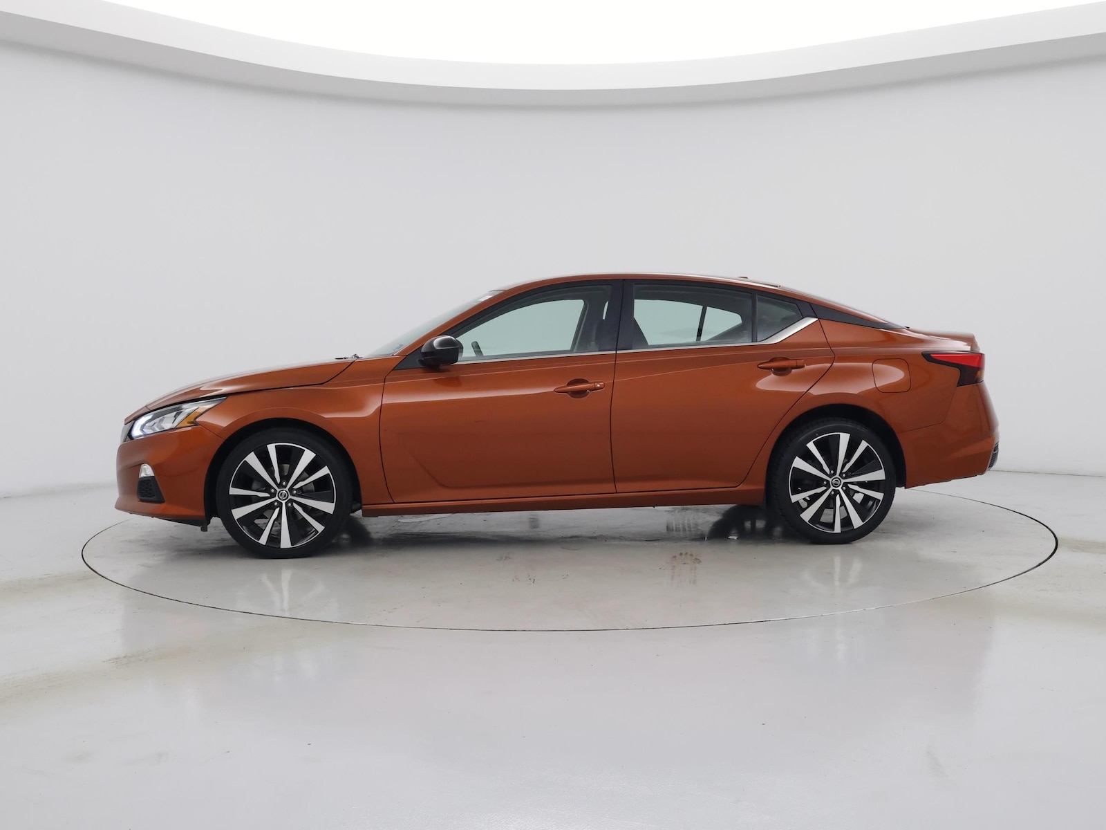 2022 Nissan Altima SR - Photo 4