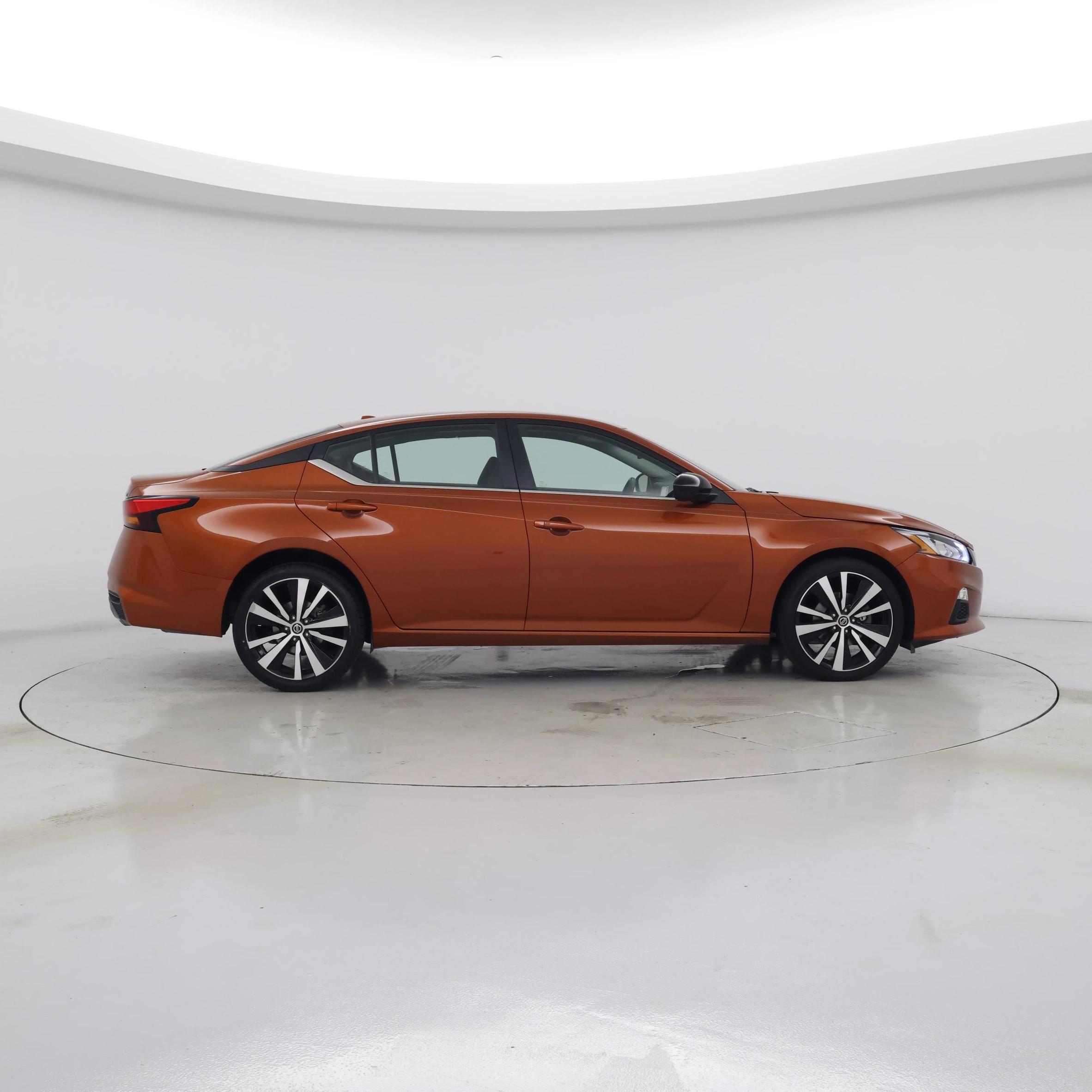 Thumbnail: 2022 Nissan Altima - 7