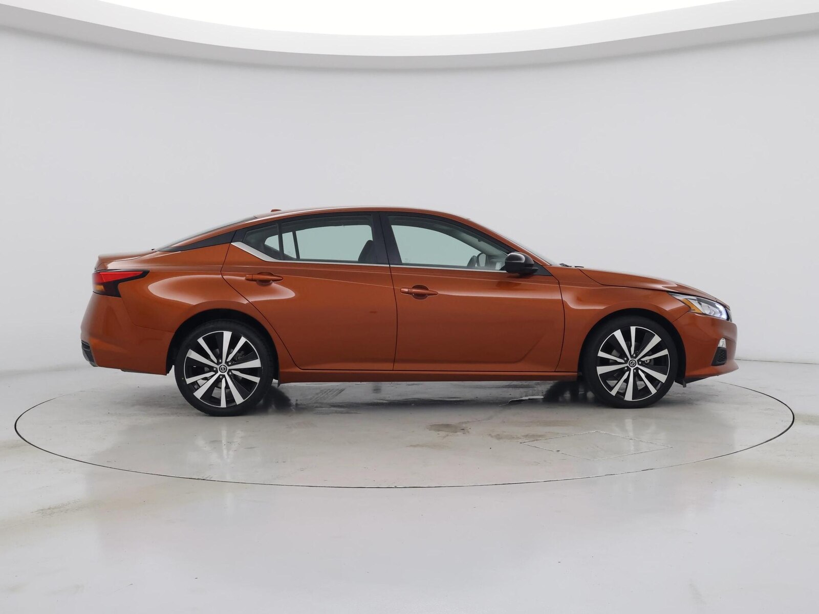 2022 Nissan Altima SR - Photo 8