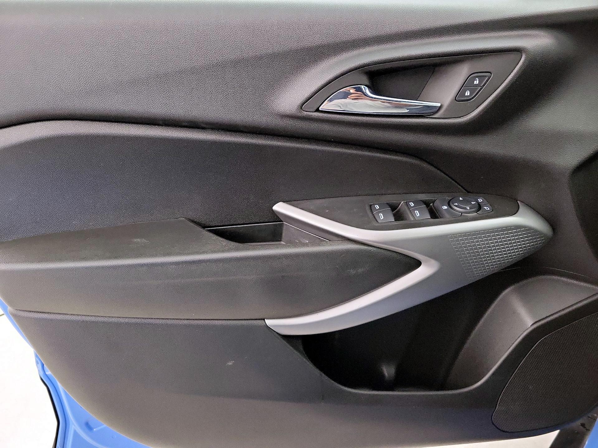 Thumbnail: 2024 Chevrolet Trax - 12