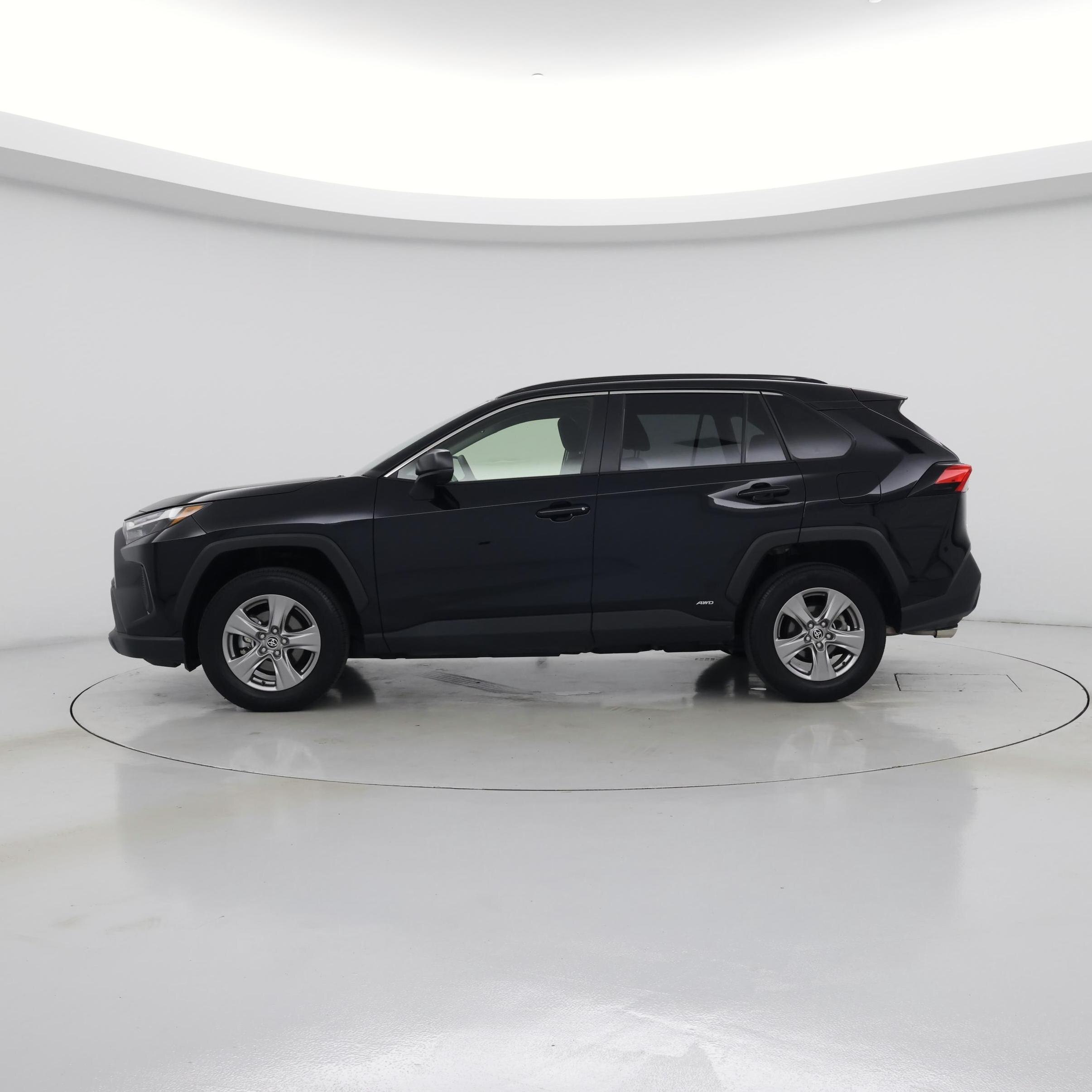 Thumbnail: 2025 Toyota RAV4 - 3