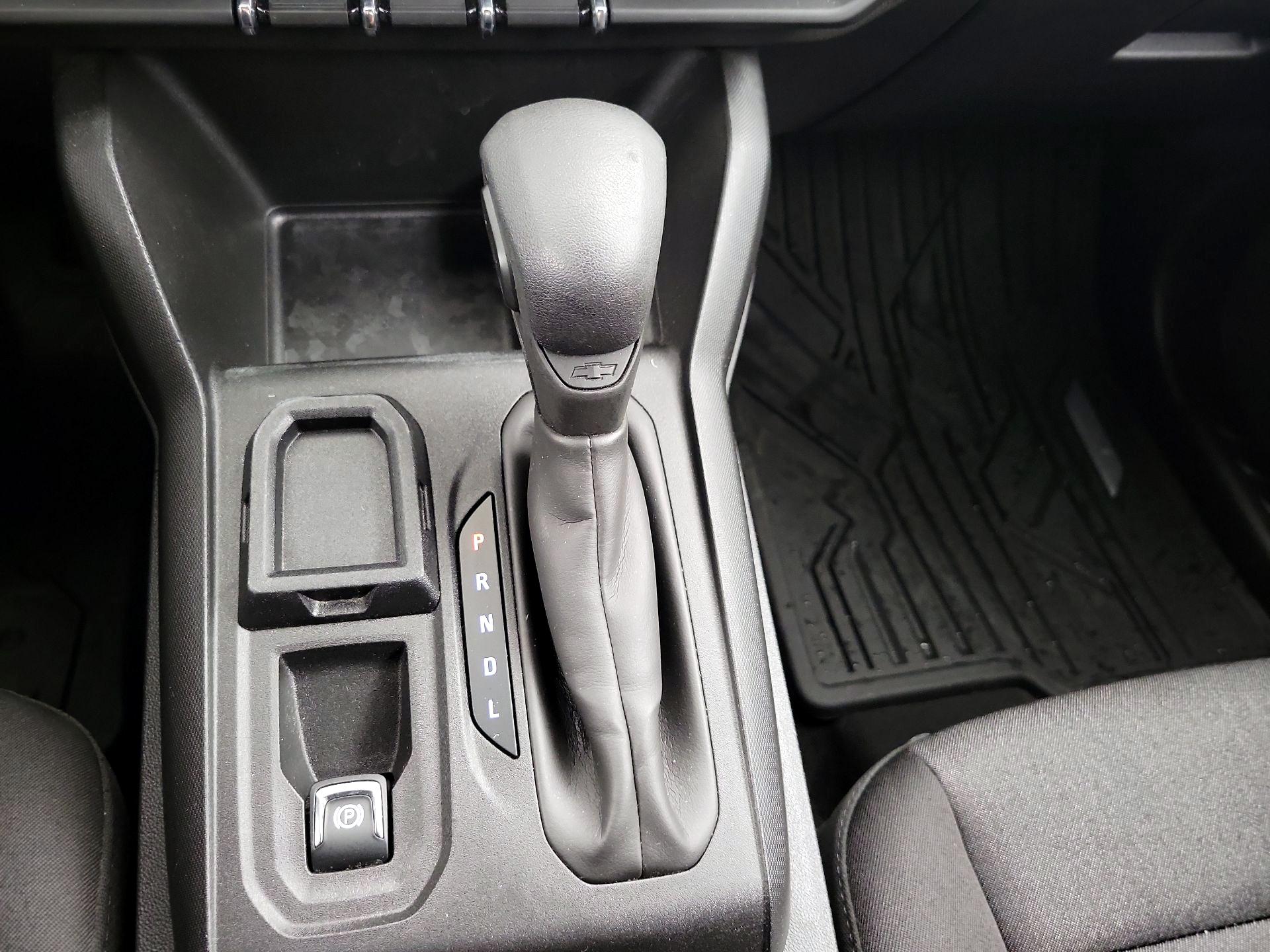 Thumbnail: 2024 Chevrolet Colorado - 18