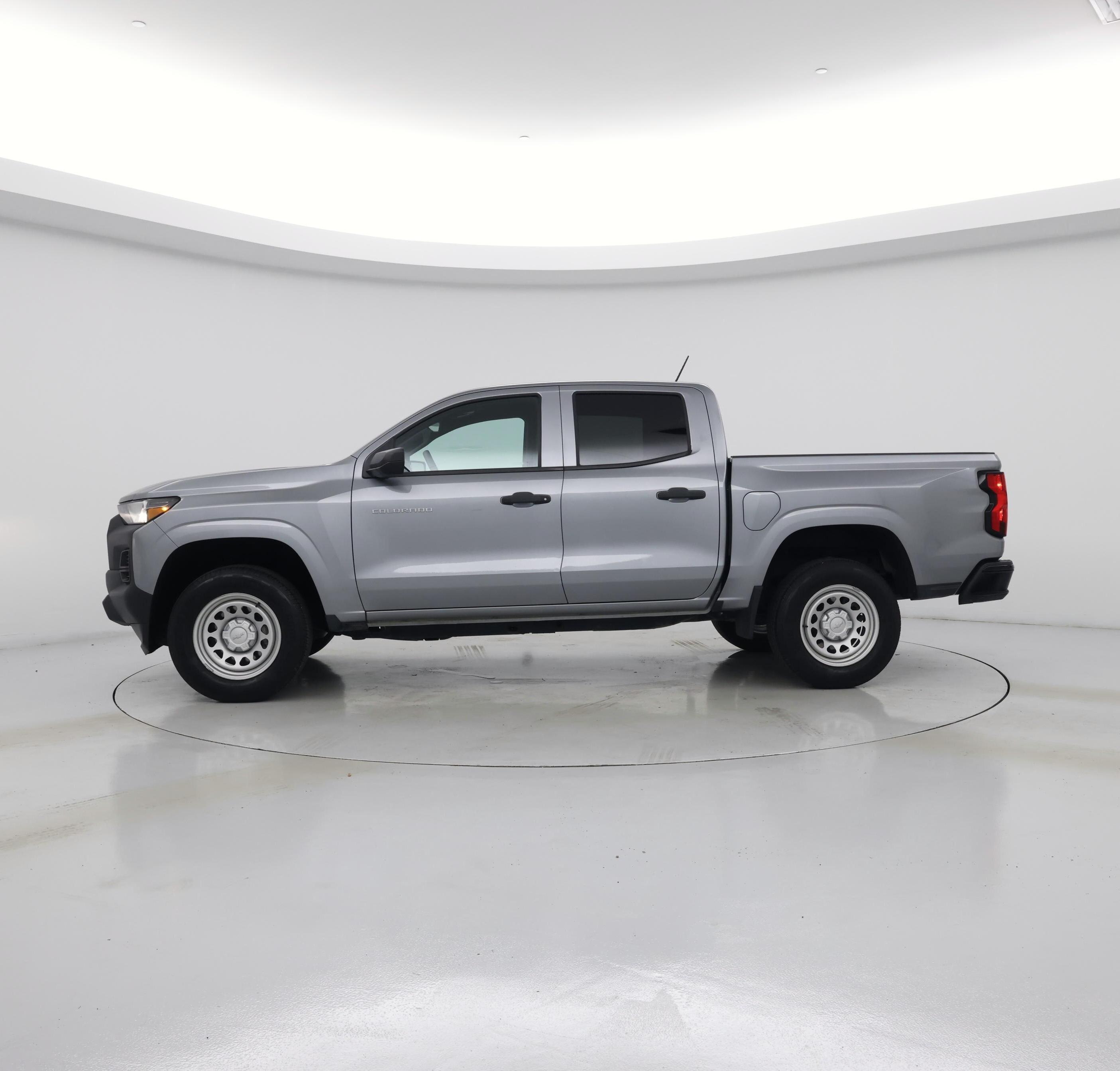 Thumbnail: 2024 Chevrolet Colorado - 3
