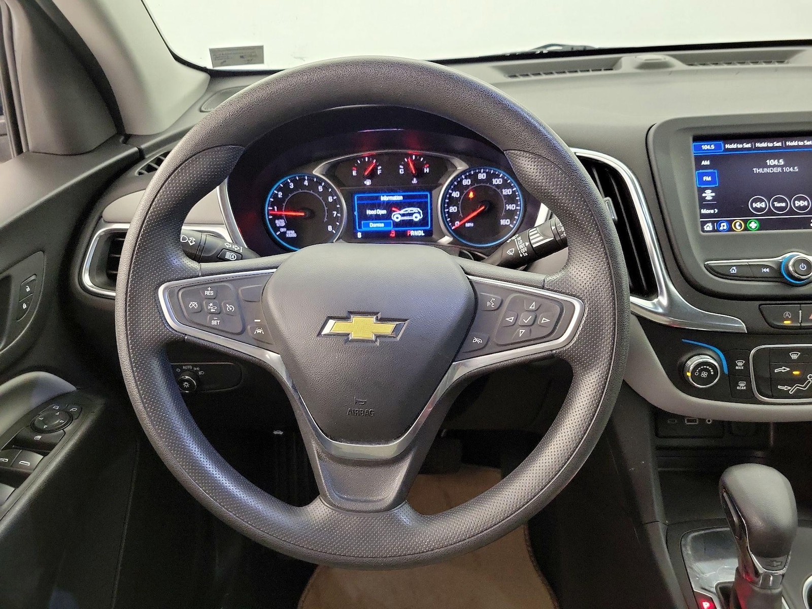 2022 Chevrolet Equinox LT - Photo 11