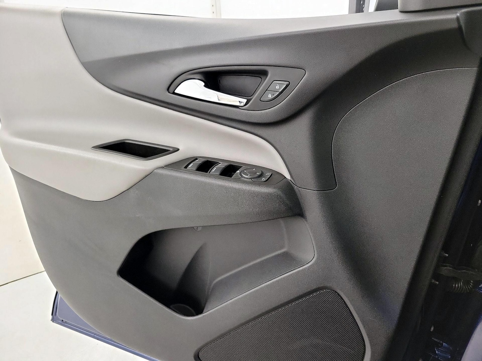 2022 Chevrolet Equinox LT - Photo 13