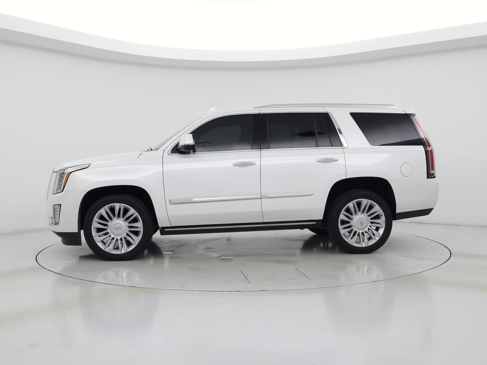 2020 Cadillac Escalade Platinum - Photo 4