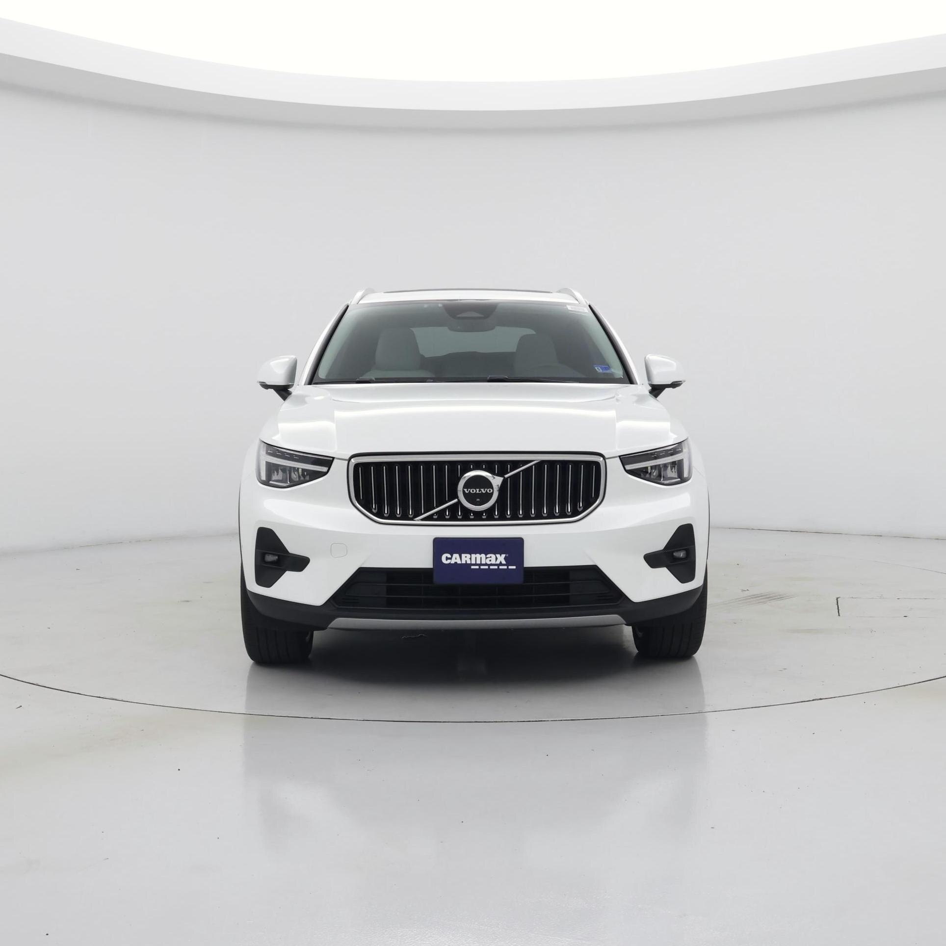 Thumbnail: 2023 Volvo XC40 - 5