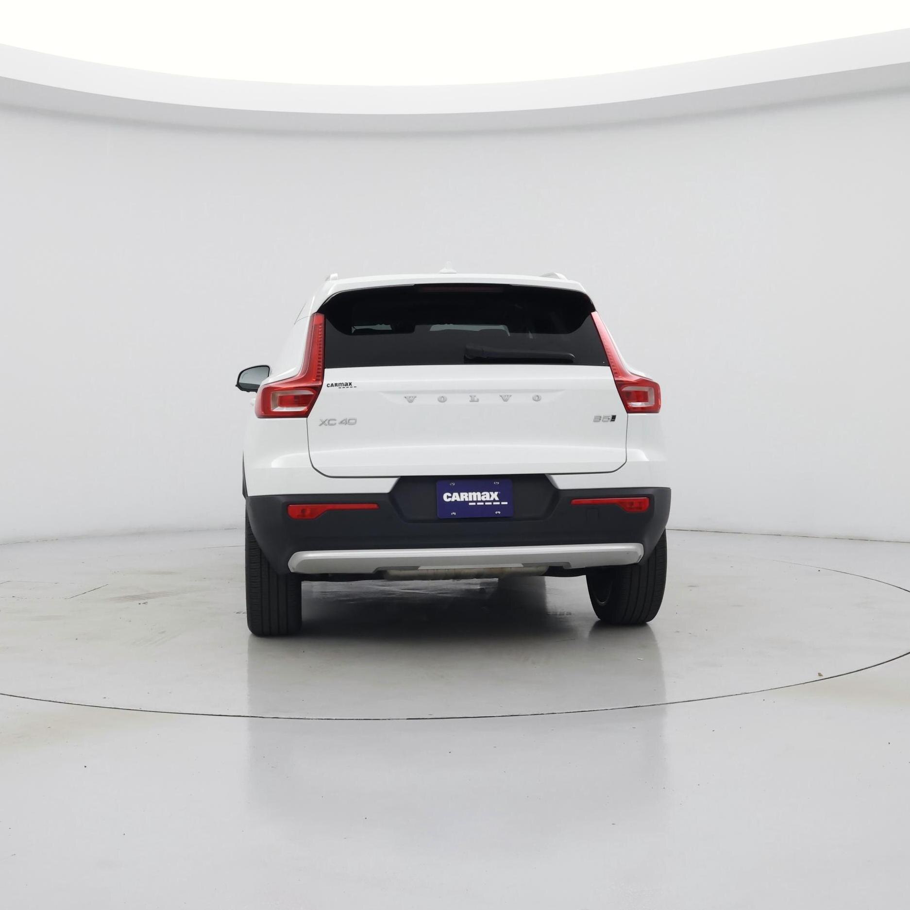 Thumbnail: 2023 Volvo XC40 - 6