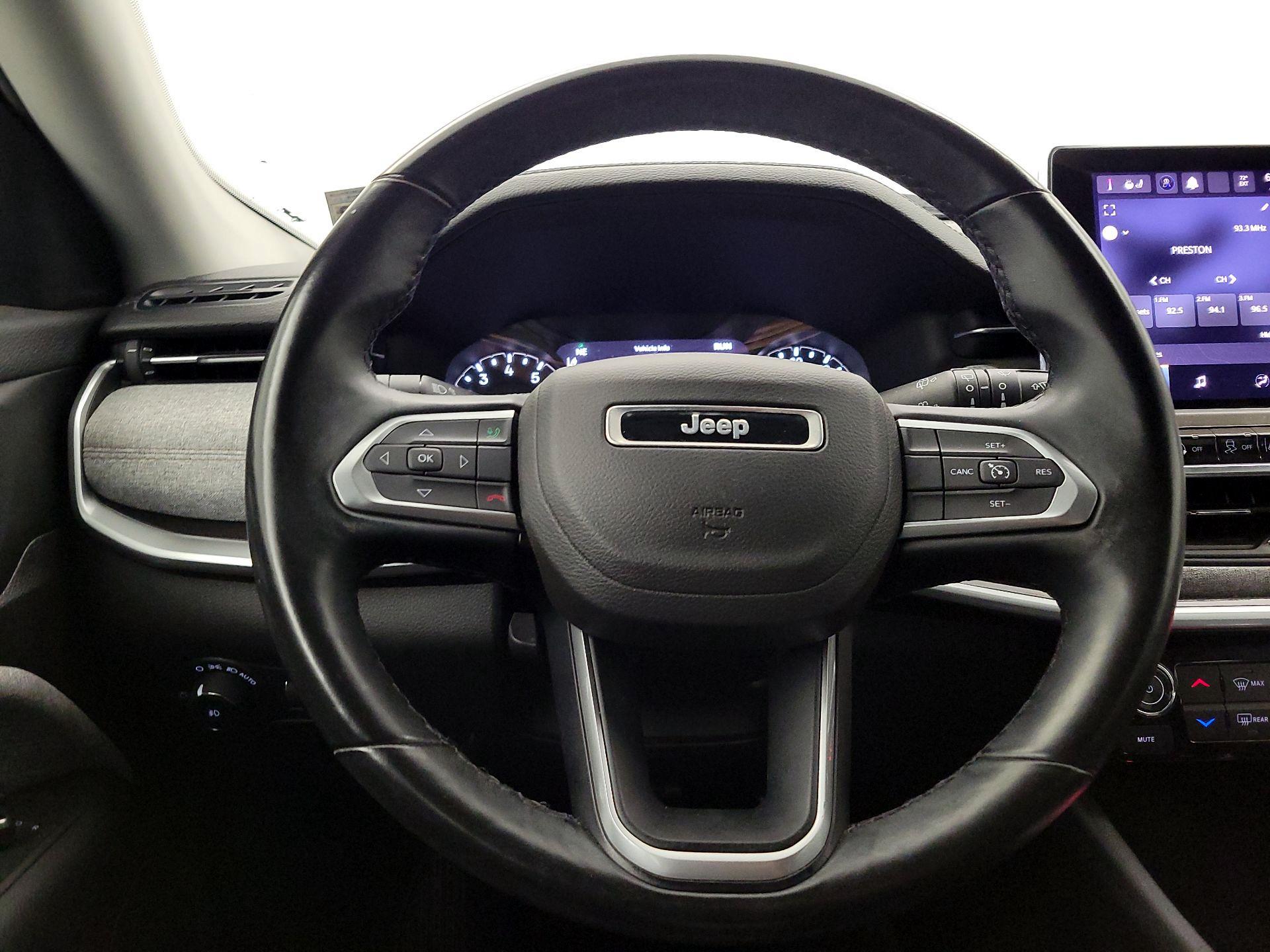 Thumbnail: 2022 Jeep Compass - 10