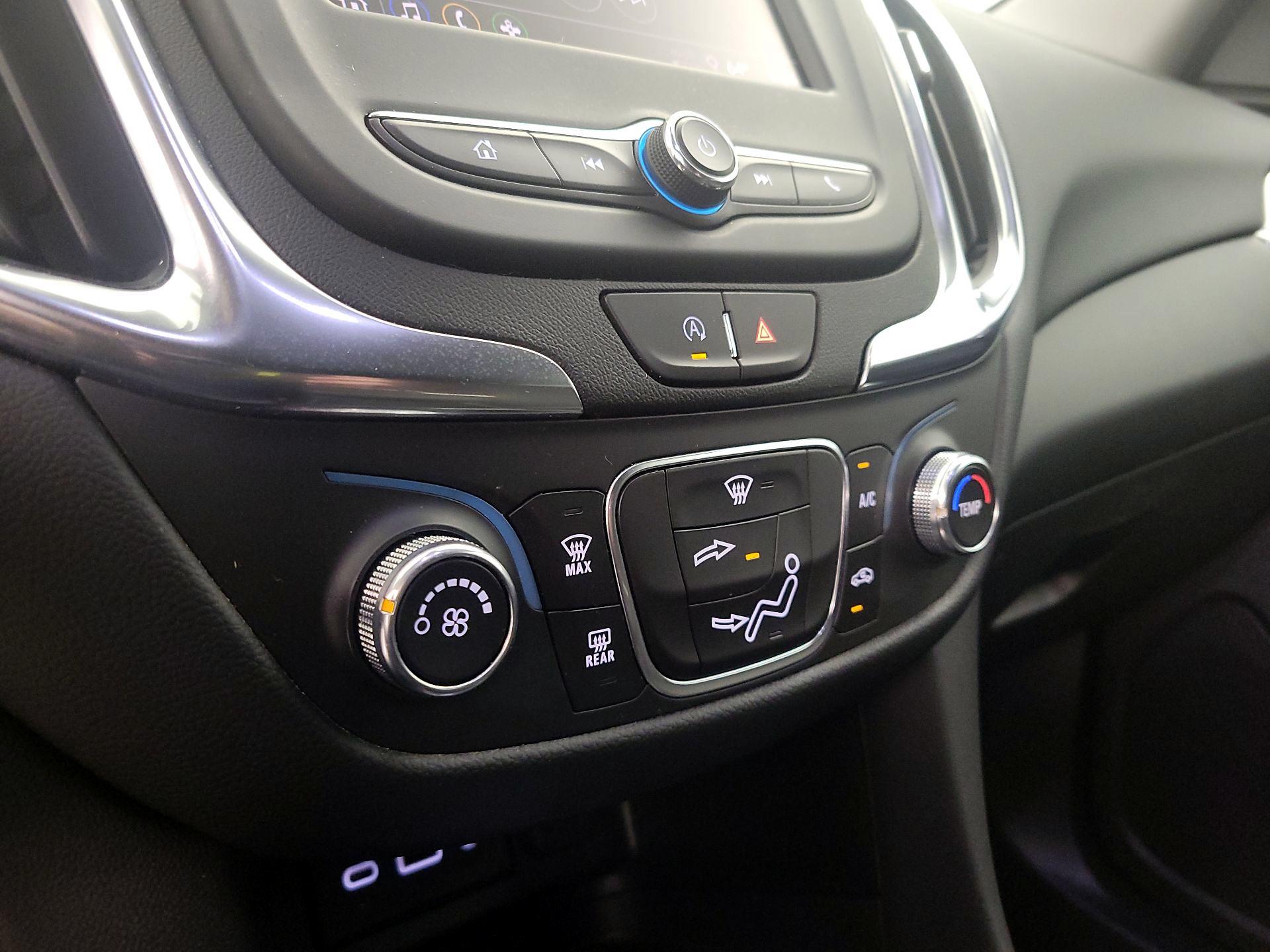 Thumbnail: 2022 Chevrolet Equinox - 16