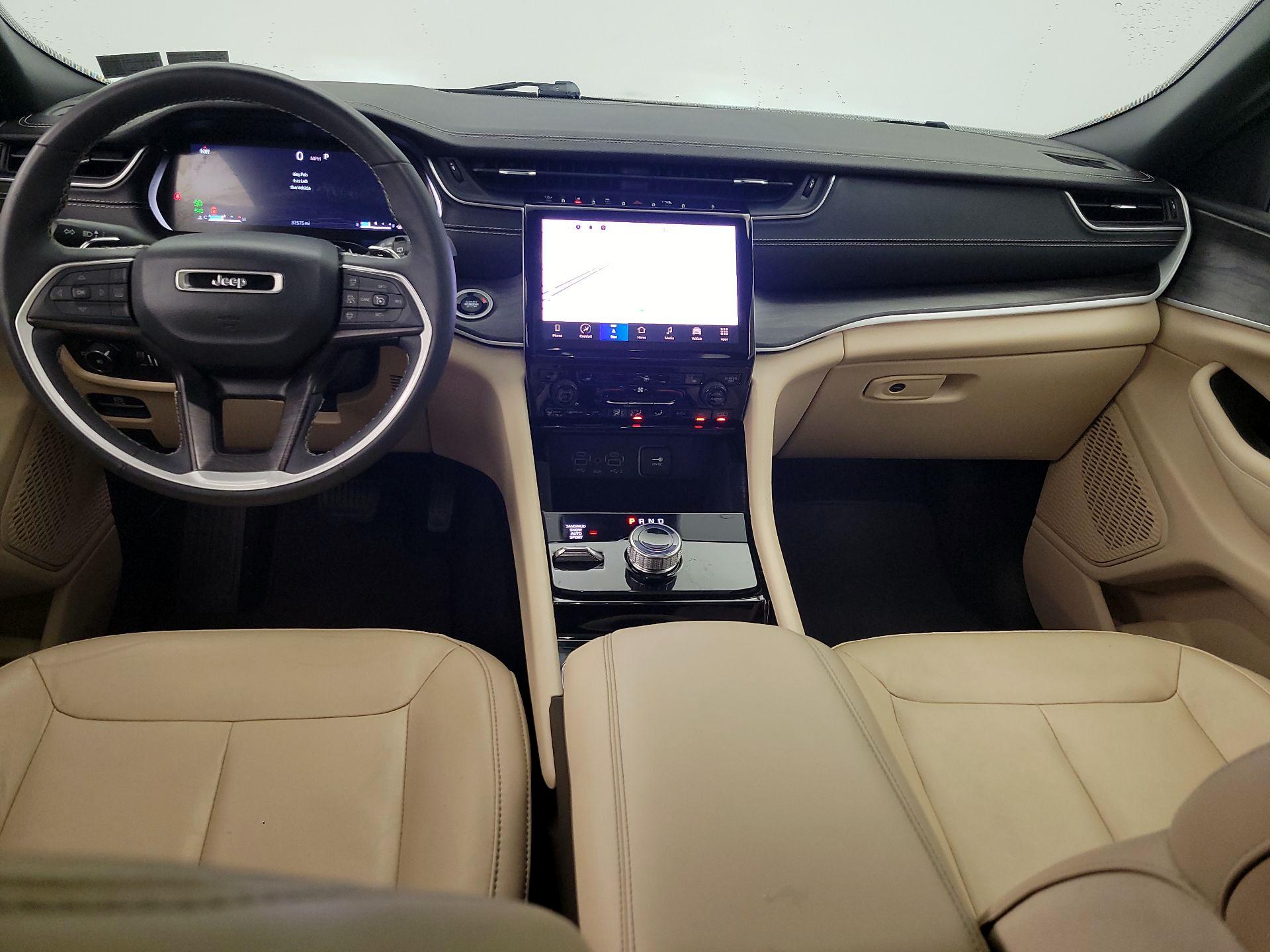 Thumbnail: 2023 Jeep Grand Cherokee L - 9