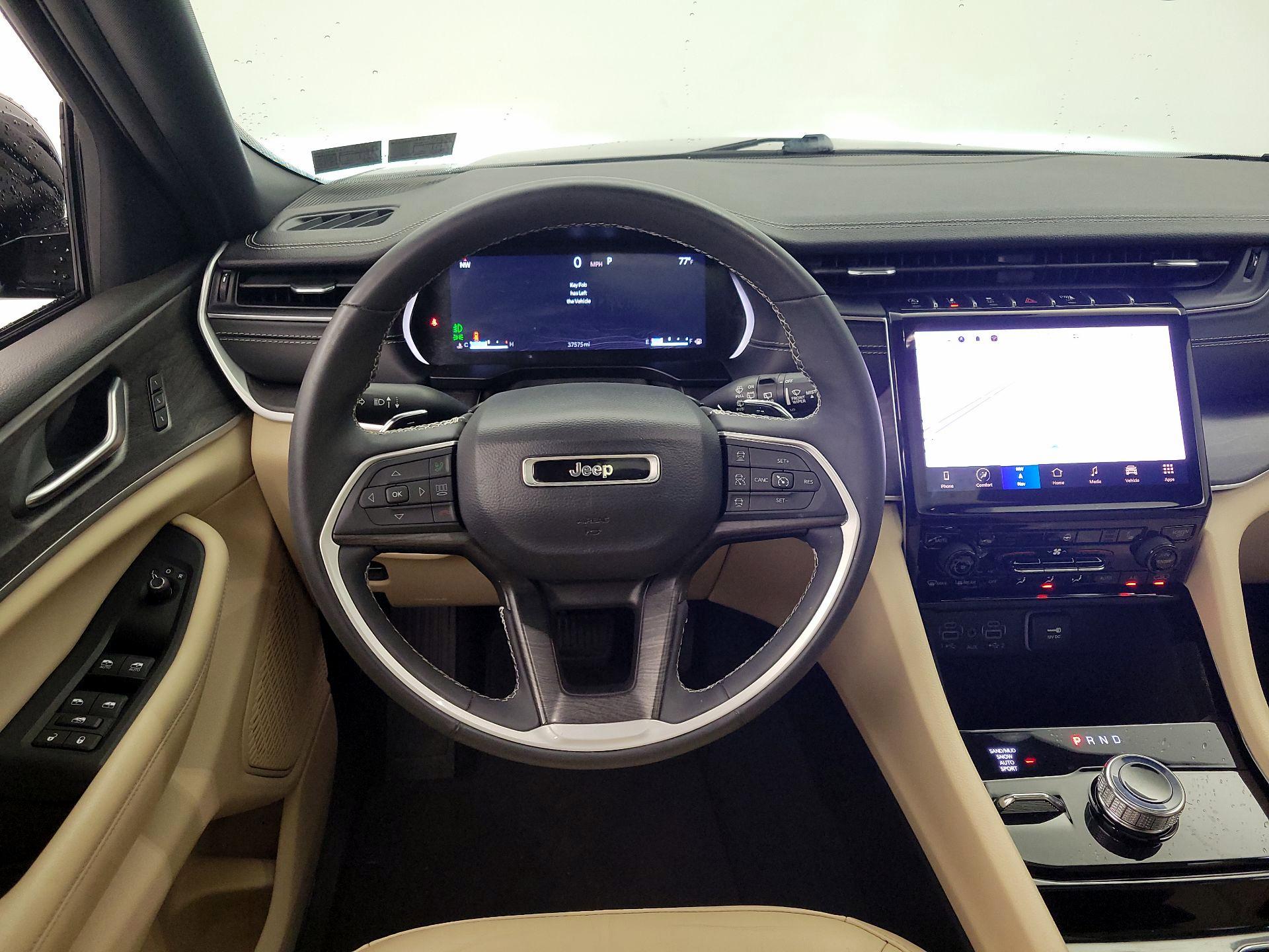 Thumbnail: 2023 Jeep Grand Cherokee L - 10