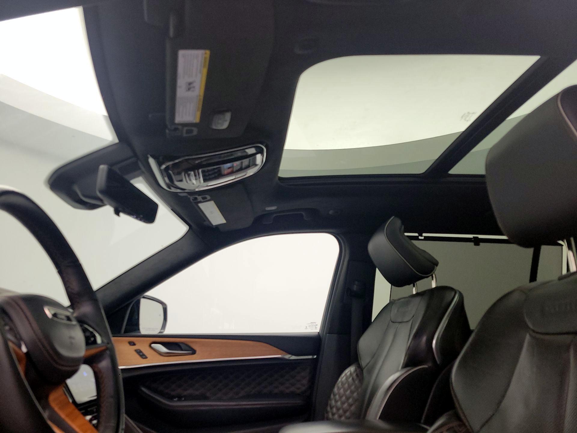 Thumbnail: 2023 Jeep Grand Cherokee L - 20