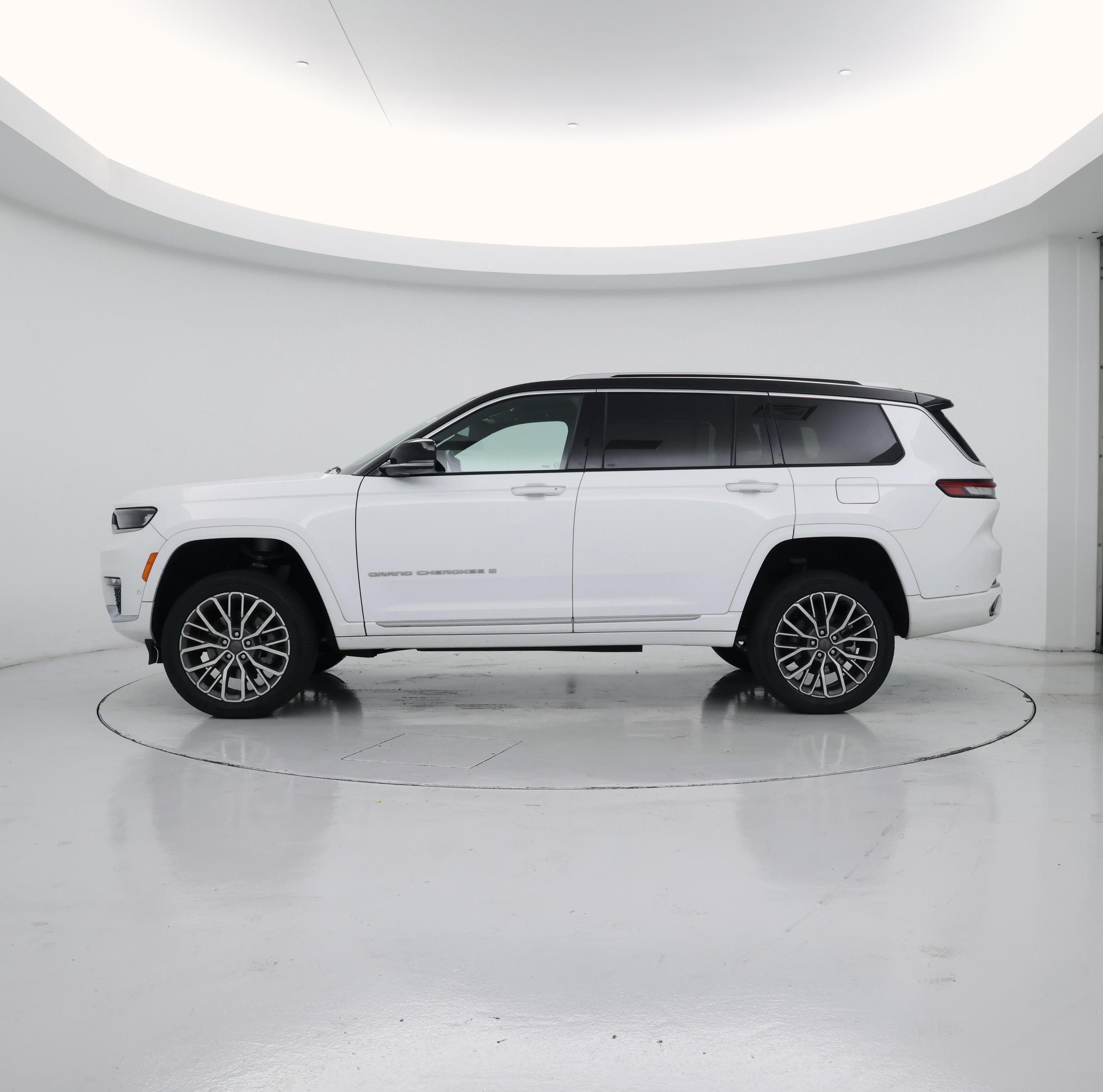 Thumbnail: 2023 Jeep Grand Cherokee L - 3