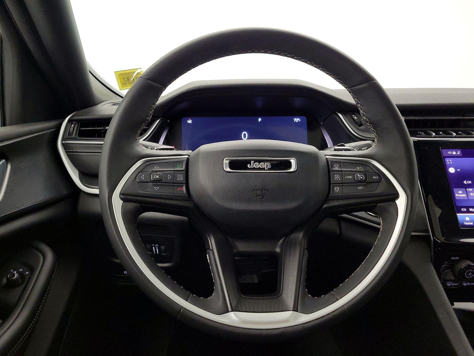 2024 Jeep Grand Cherokee Altitude - Photo 11