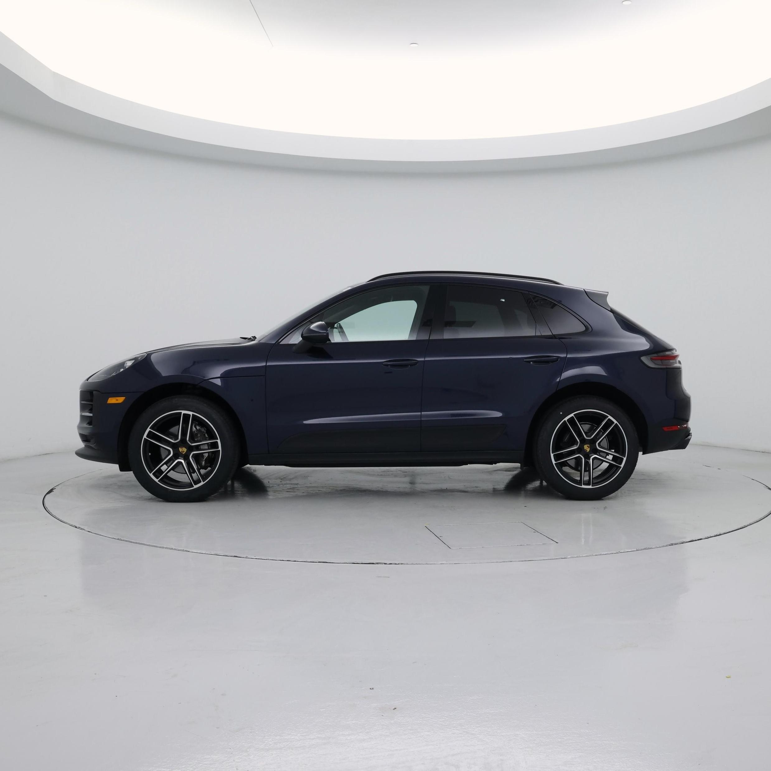 Thumbnail: 2021 Porsche Macan - 3