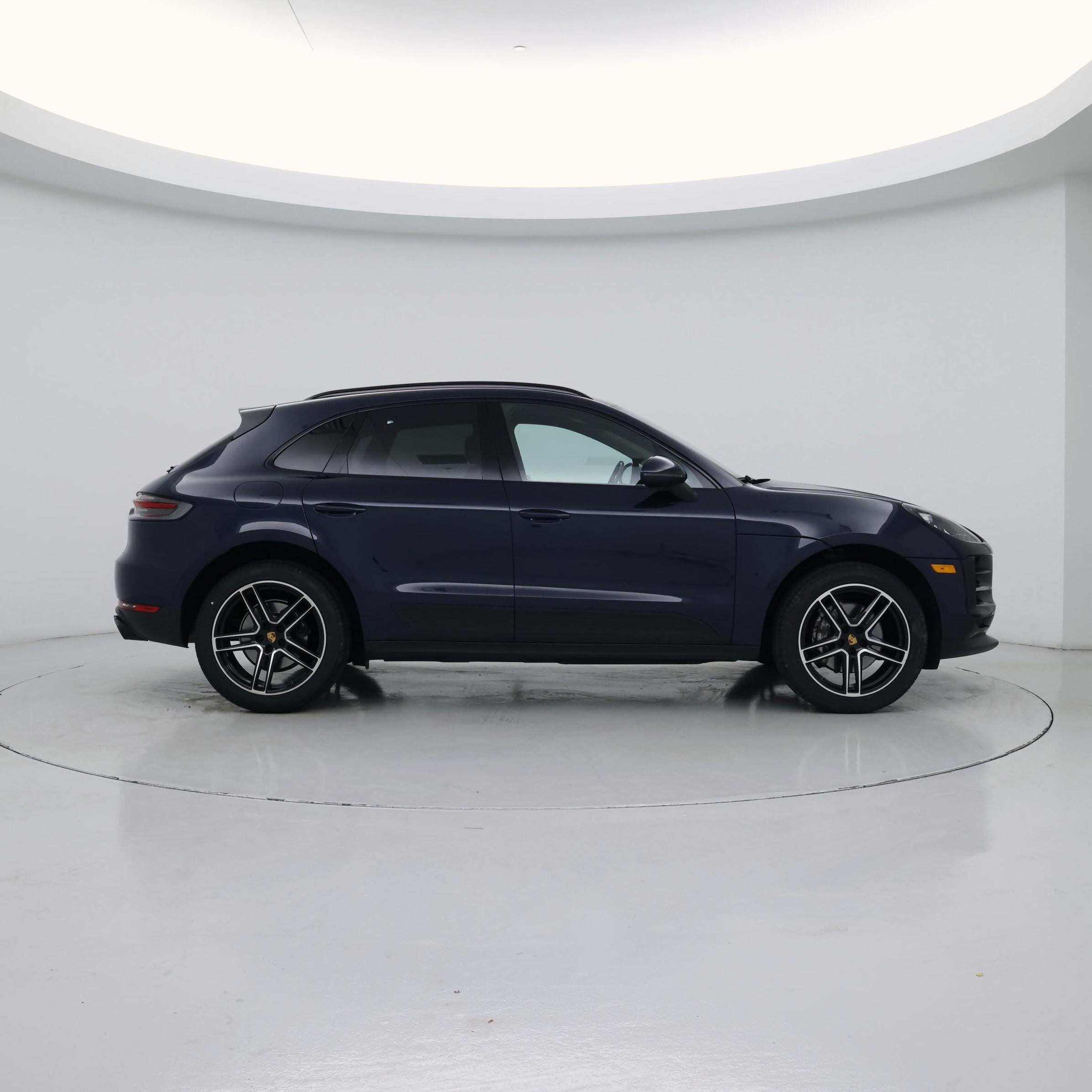 Thumbnail: 2021 Porsche Macan - 7