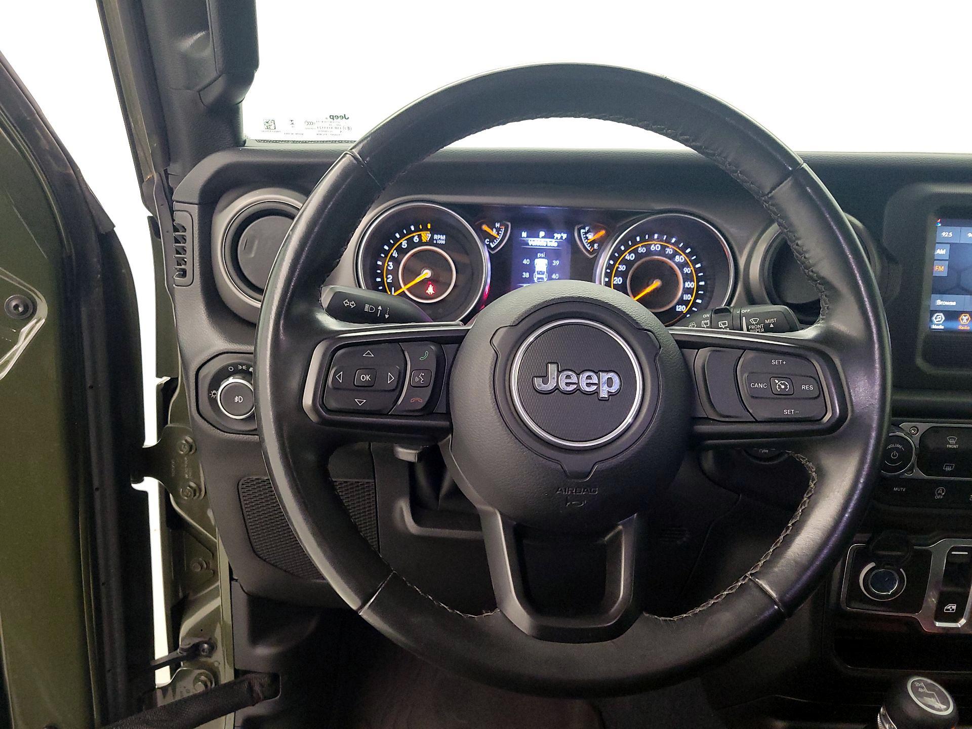 Thumbnail: 2022 Jeep Wrangler - 10