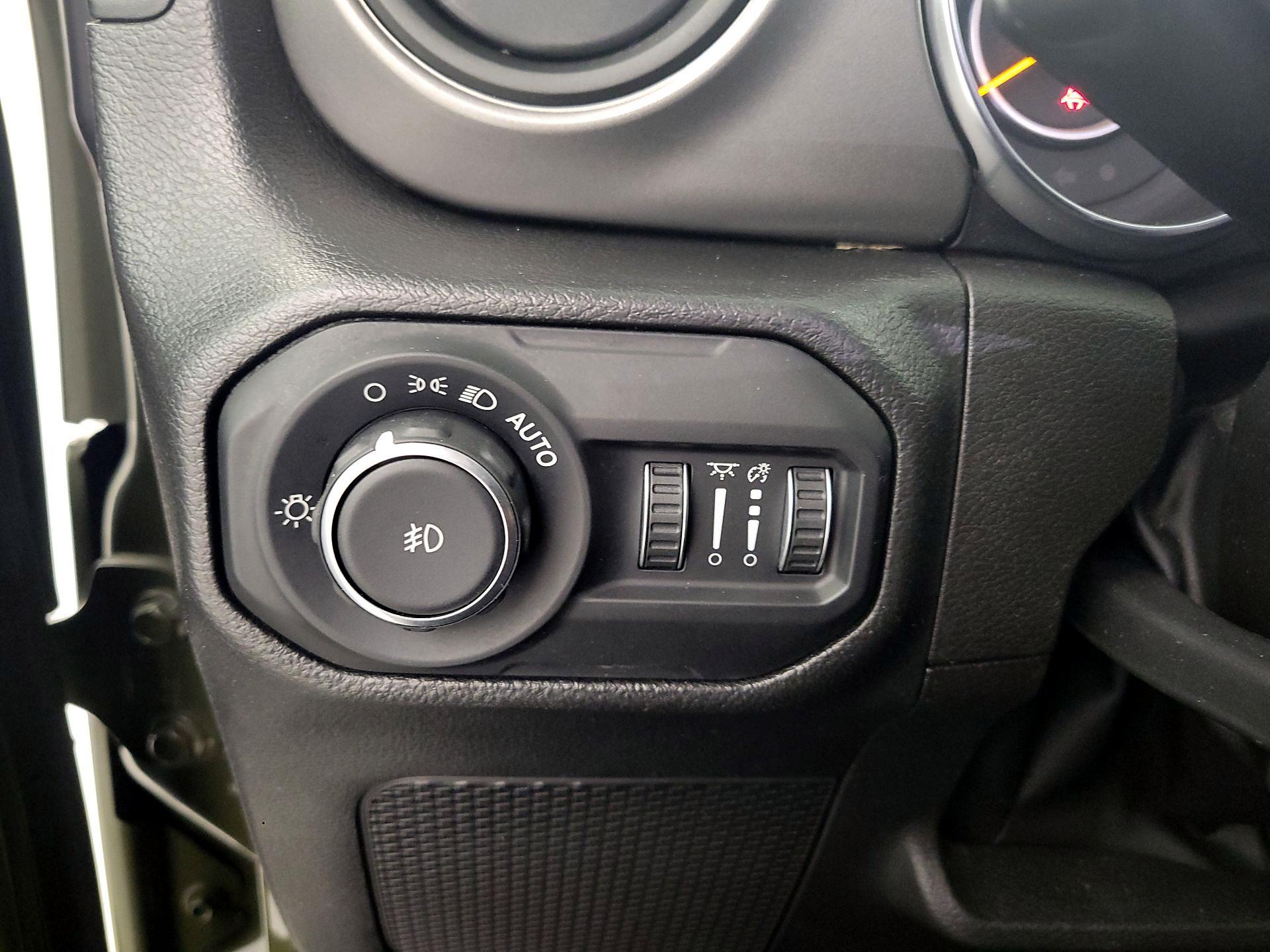 Thumbnail: 2022 Jeep Wrangler - 13