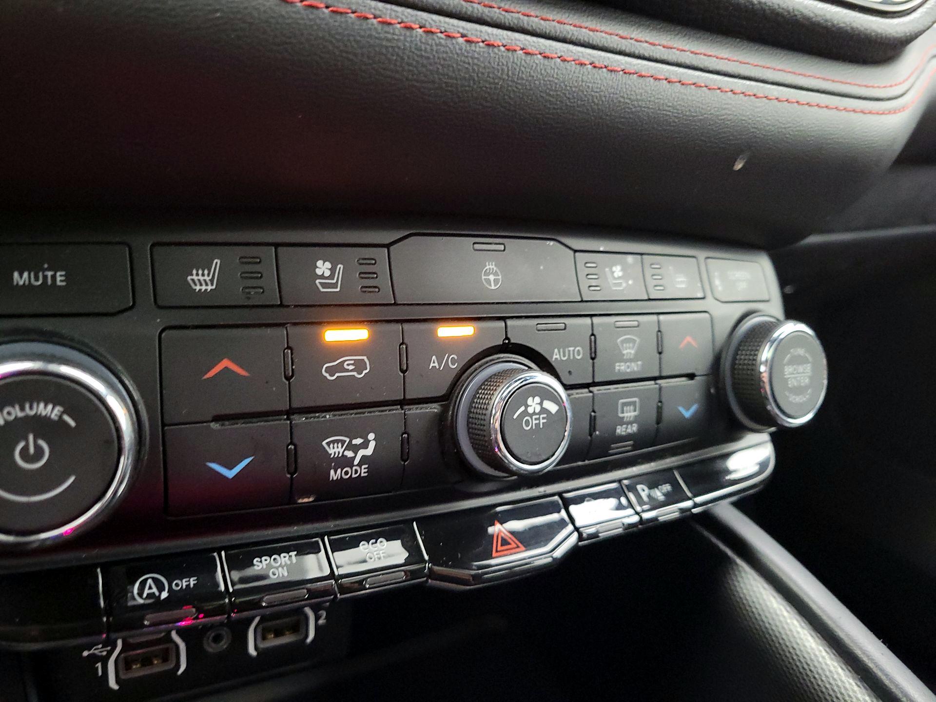 Thumbnail: 2023 Dodge Durango - 17