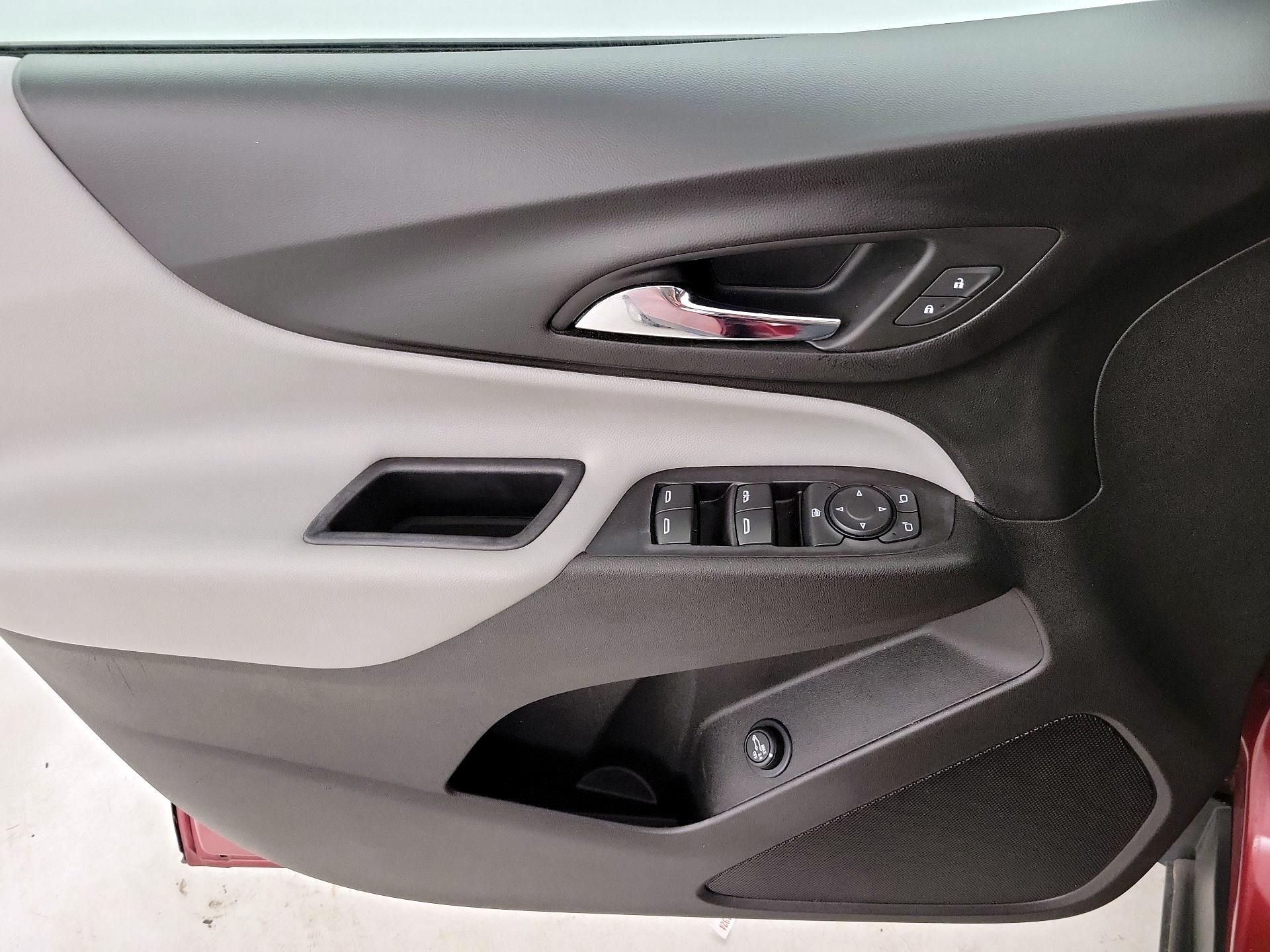 Thumbnail: 2019 Chevrolet Equinox - 12