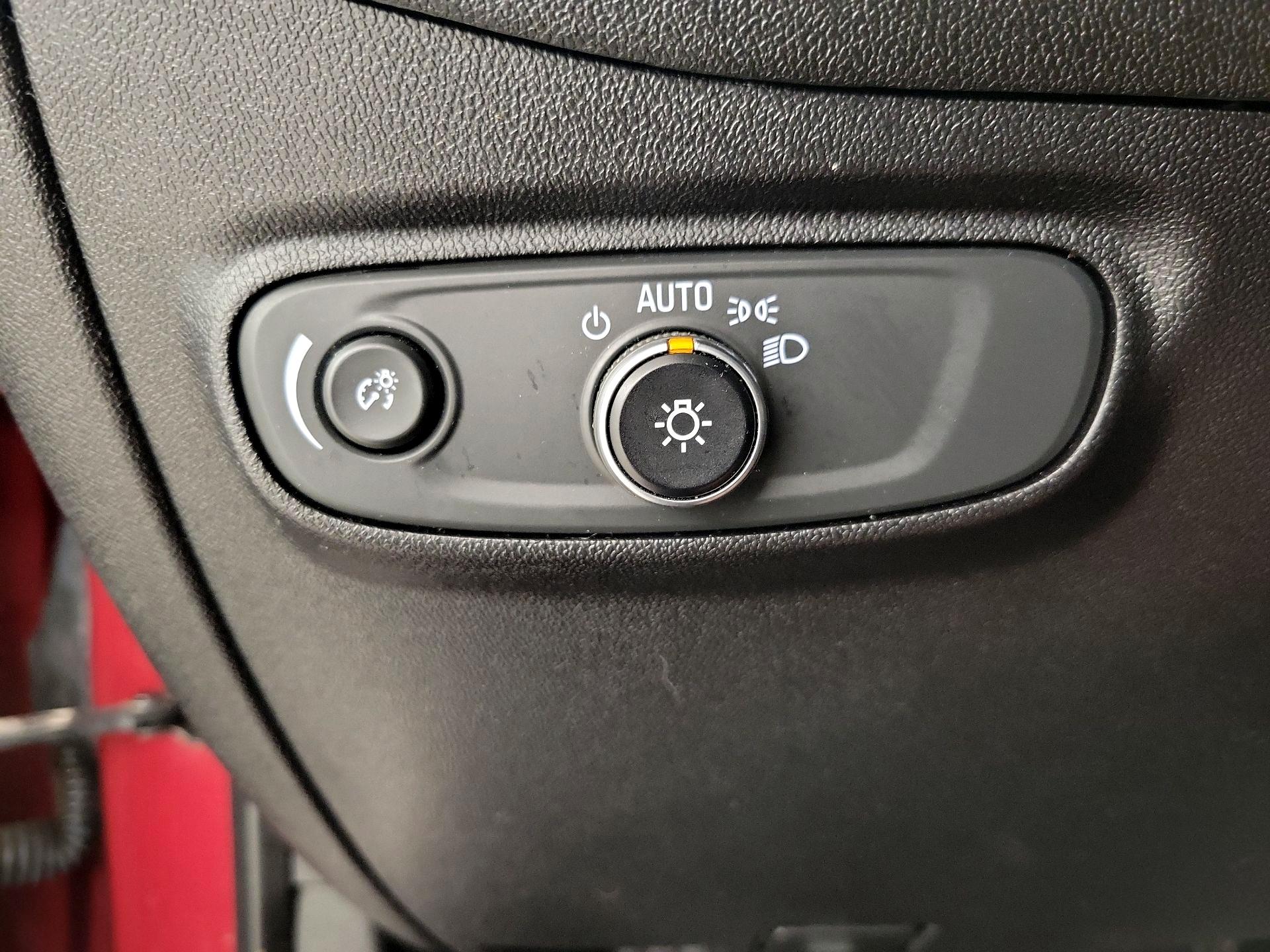 Thumbnail: 2019 Chevrolet Equinox - 13