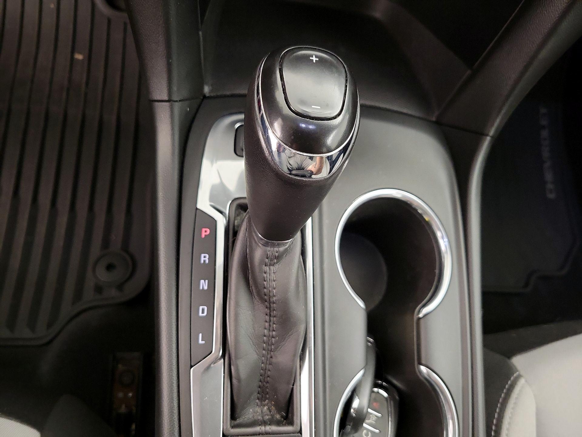 Thumbnail: 2019 Chevrolet Equinox - 17