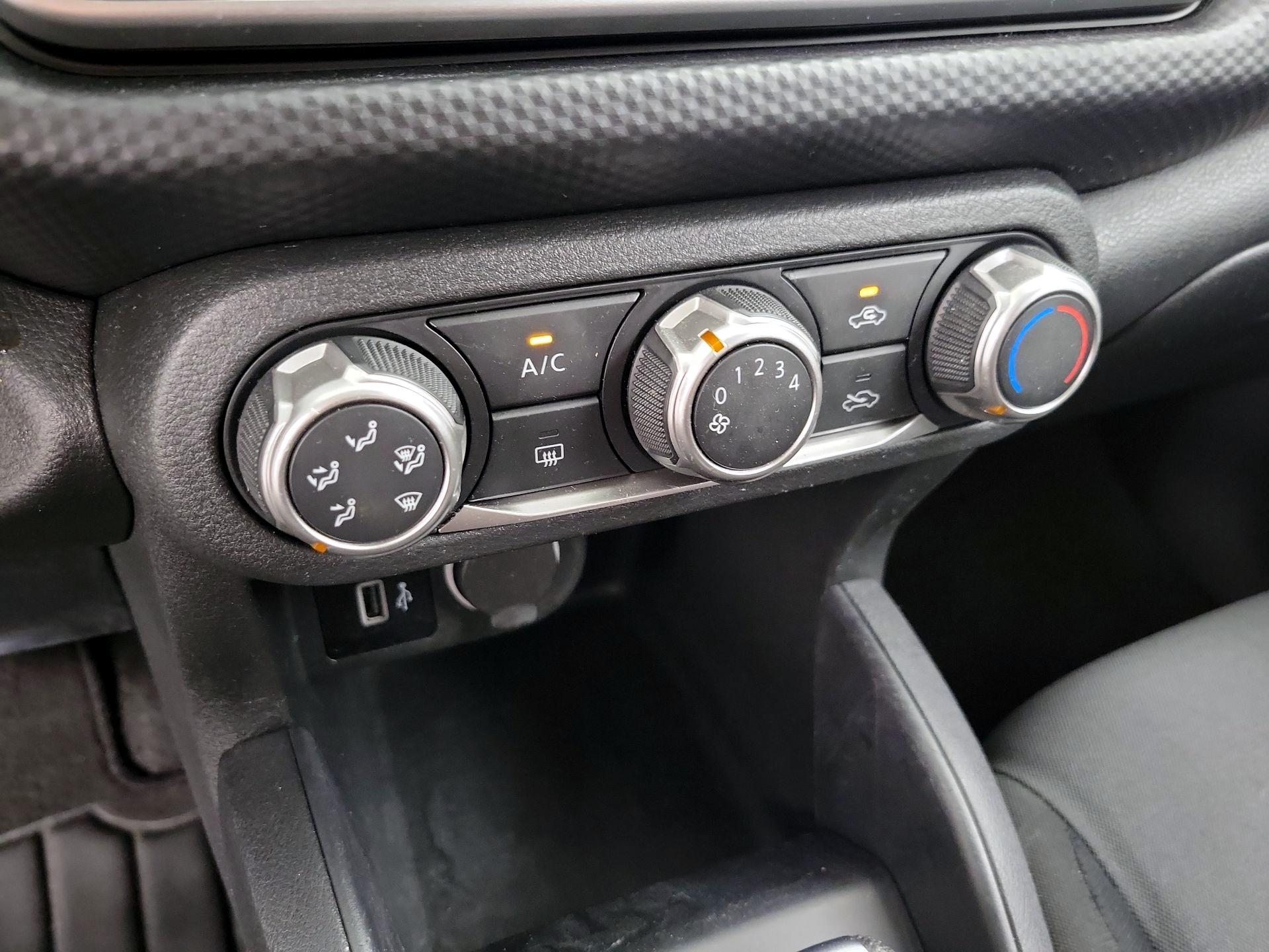 Thumbnail: 2024 Nissan Kicks - 16