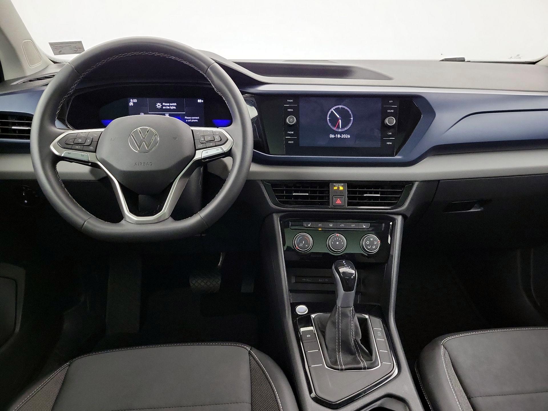Thumbnail: 2023 Volkswagen Taos - 9